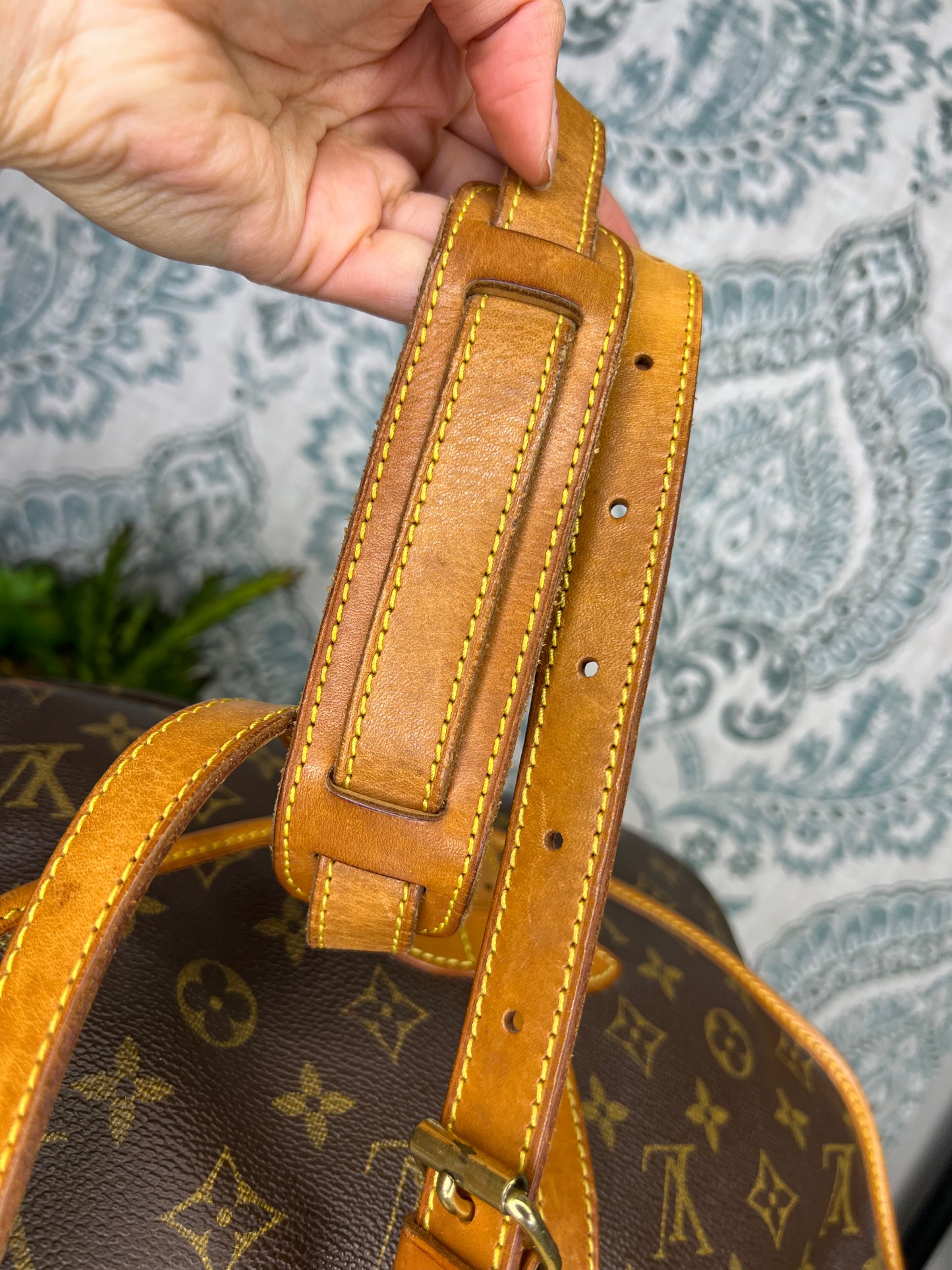 Louis Vuitton Saumur 30