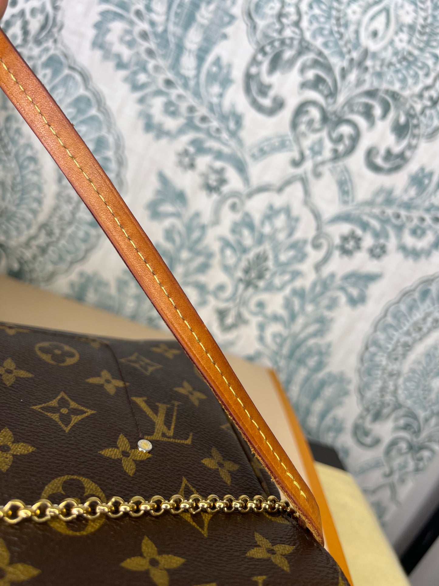 Louis Vuitton Favorite MM