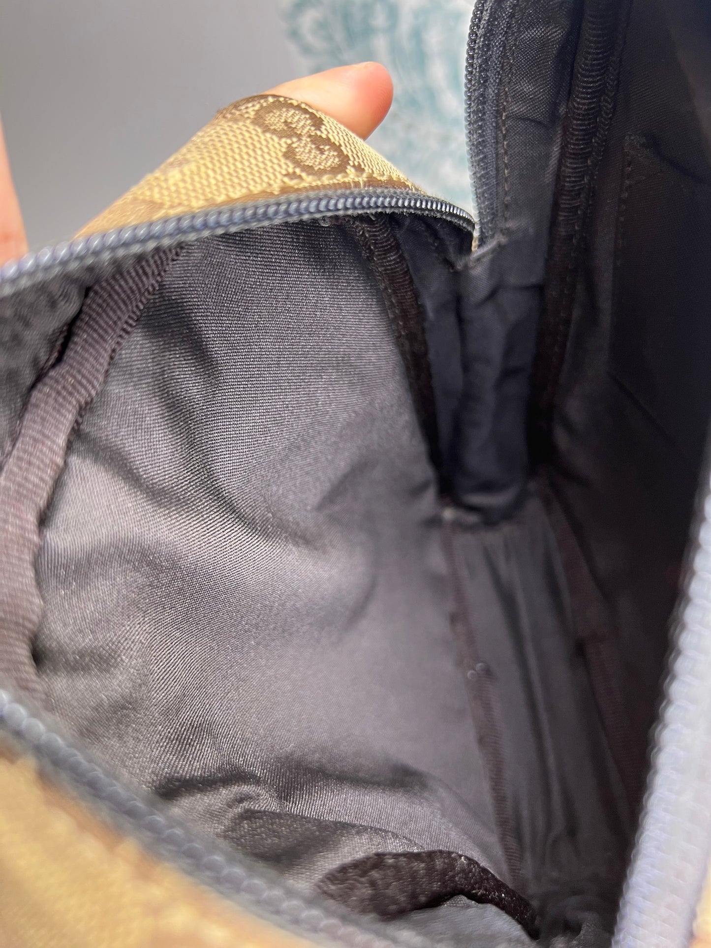 Gucci Mini Mesesenger Bag Crossbody