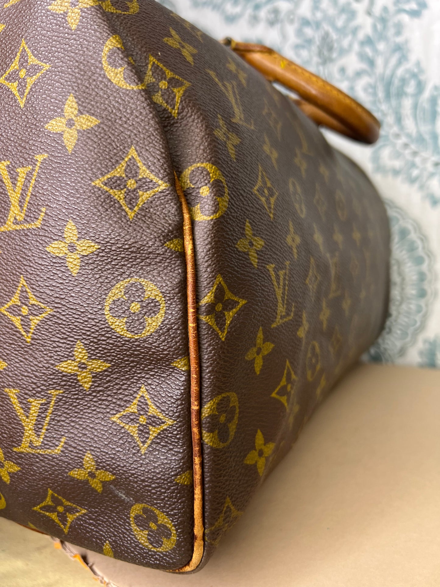 Louis Vuitton Speedy 40