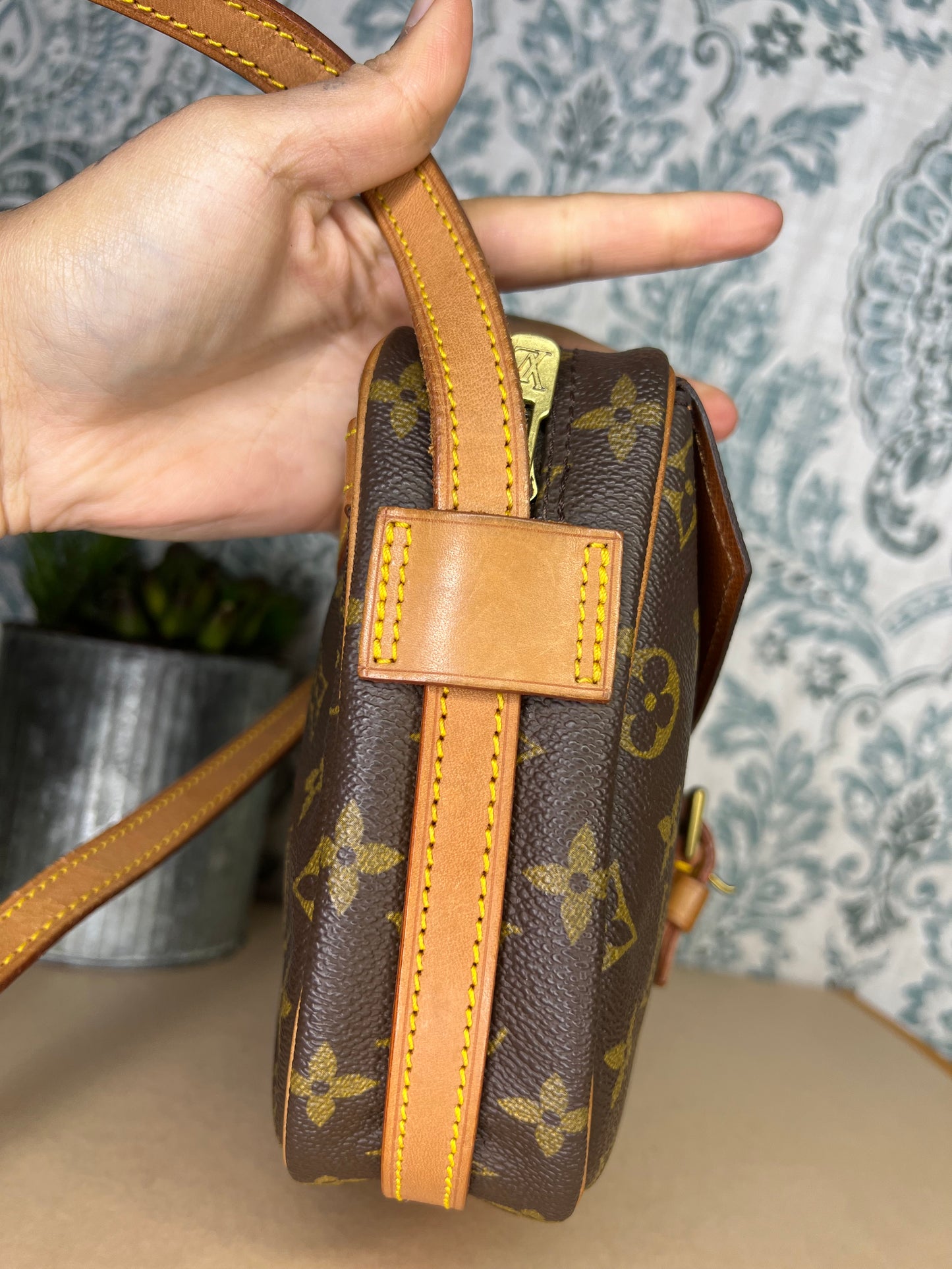 Louis Vuitton Jeune Fille MM