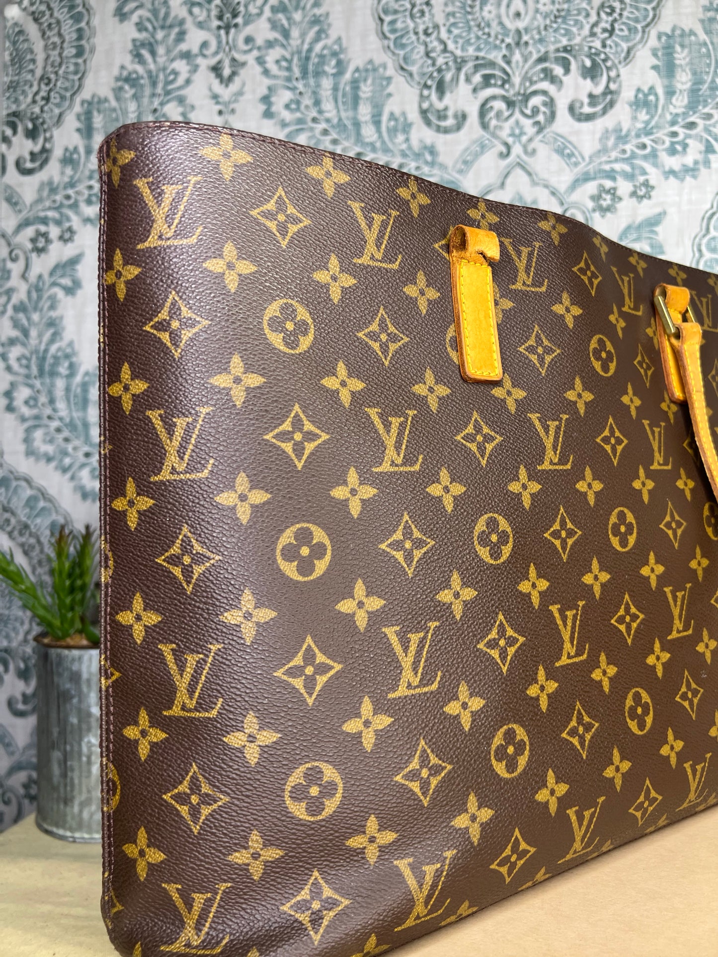 Louis Vuitton Luco Tote