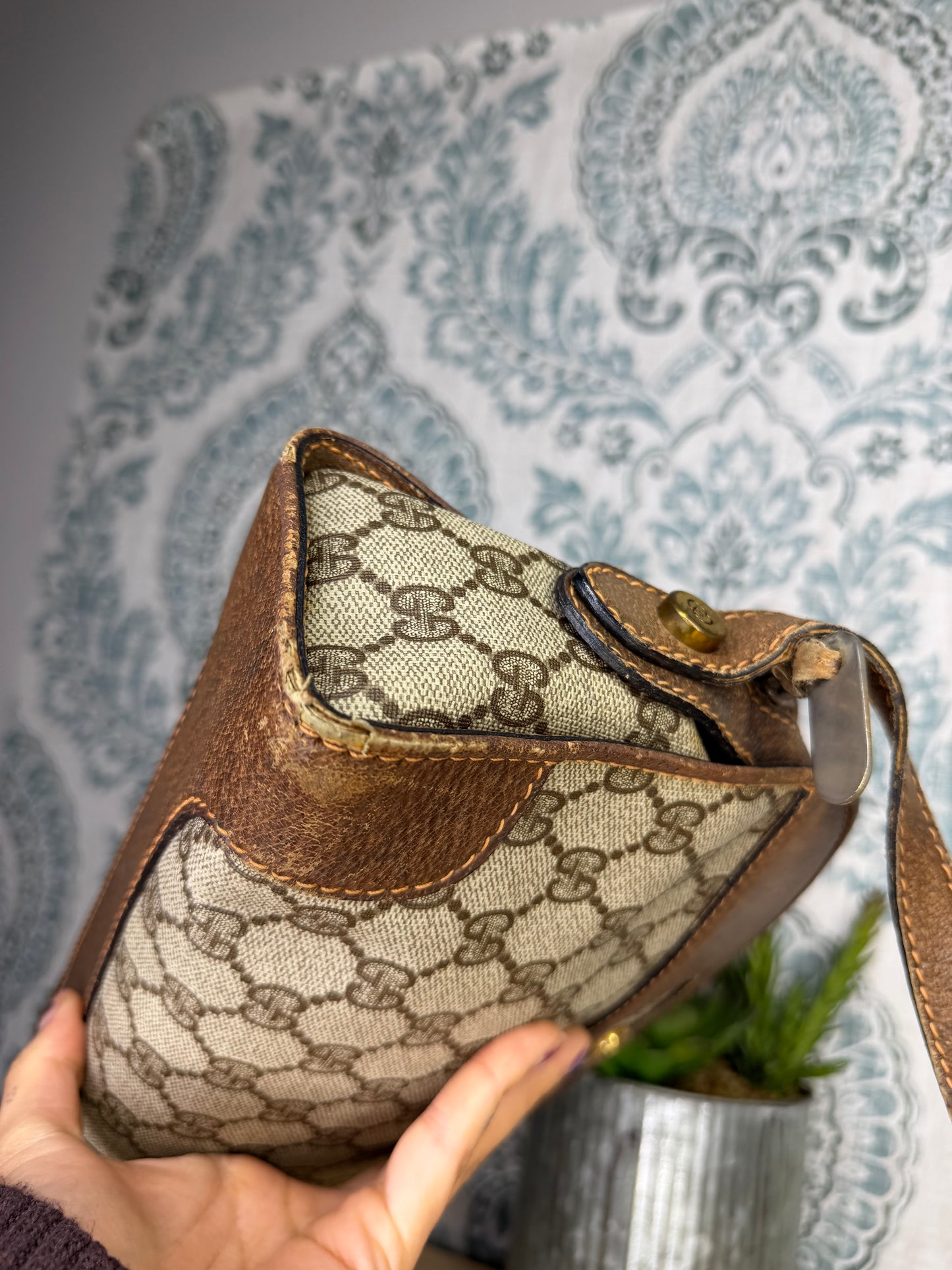Gucci Supreme Vintage Purse