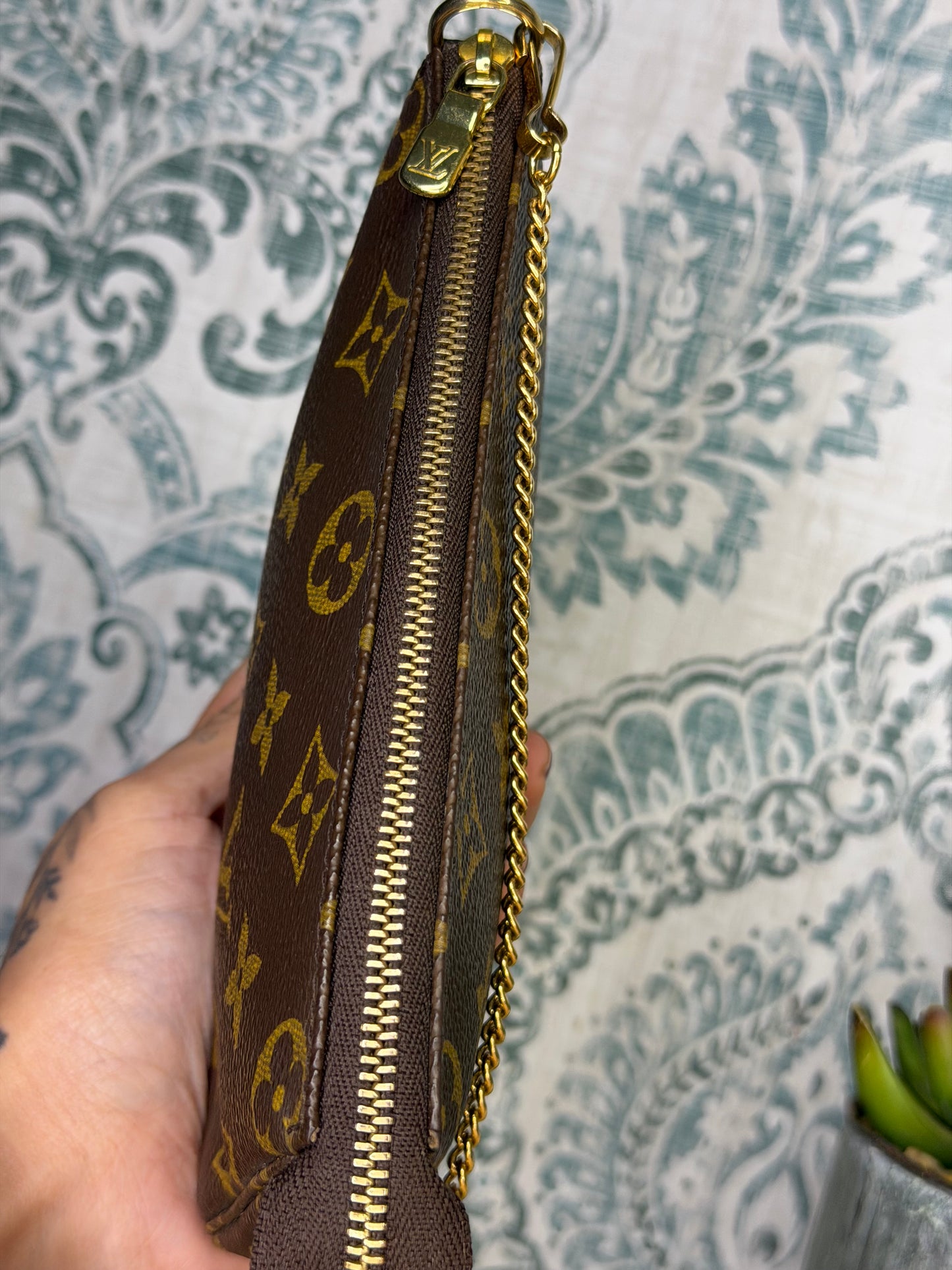 Louis Vuitton Monogram Bucket Pochette #2