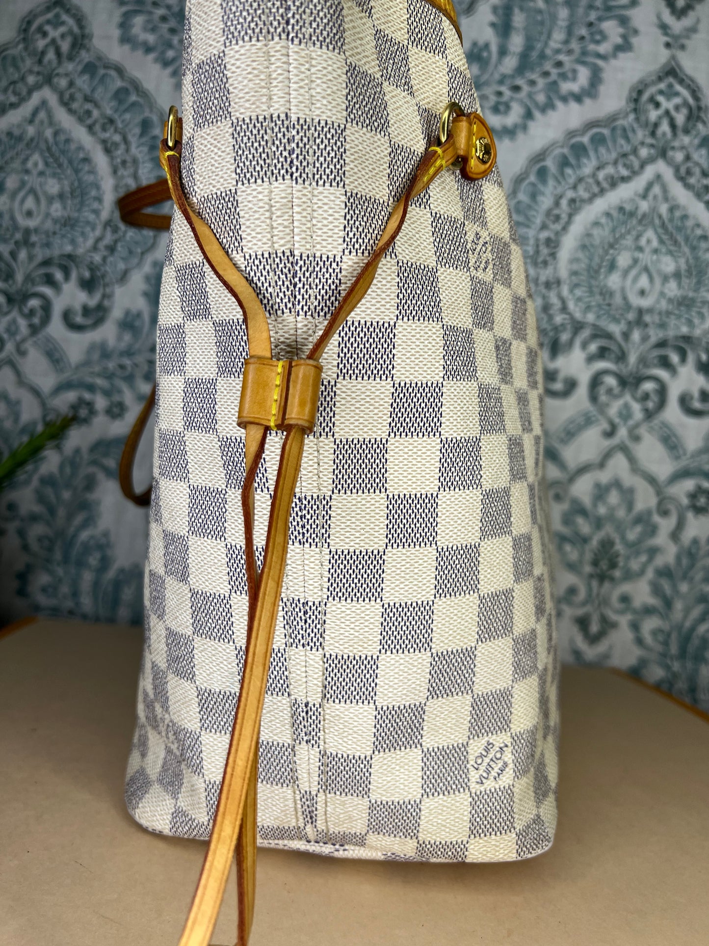 Louis Vuitton Neverfull MM Damier Azur