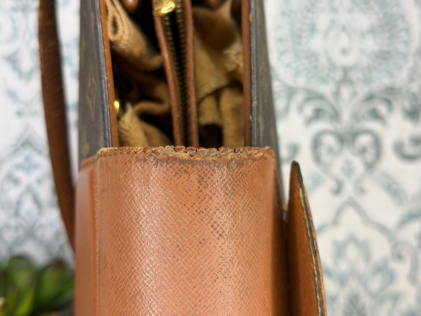 Louis Vuitton Courcelles