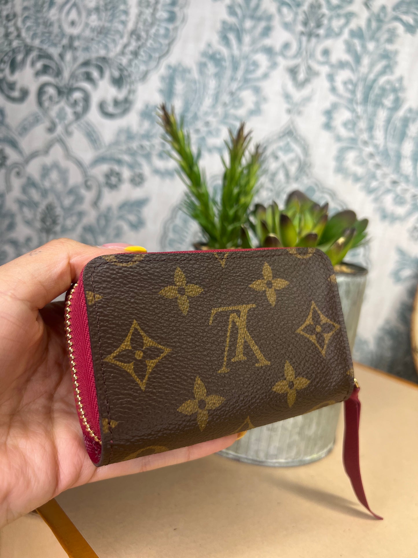 Louis Vuitton Zippy Multicartes Fuschia