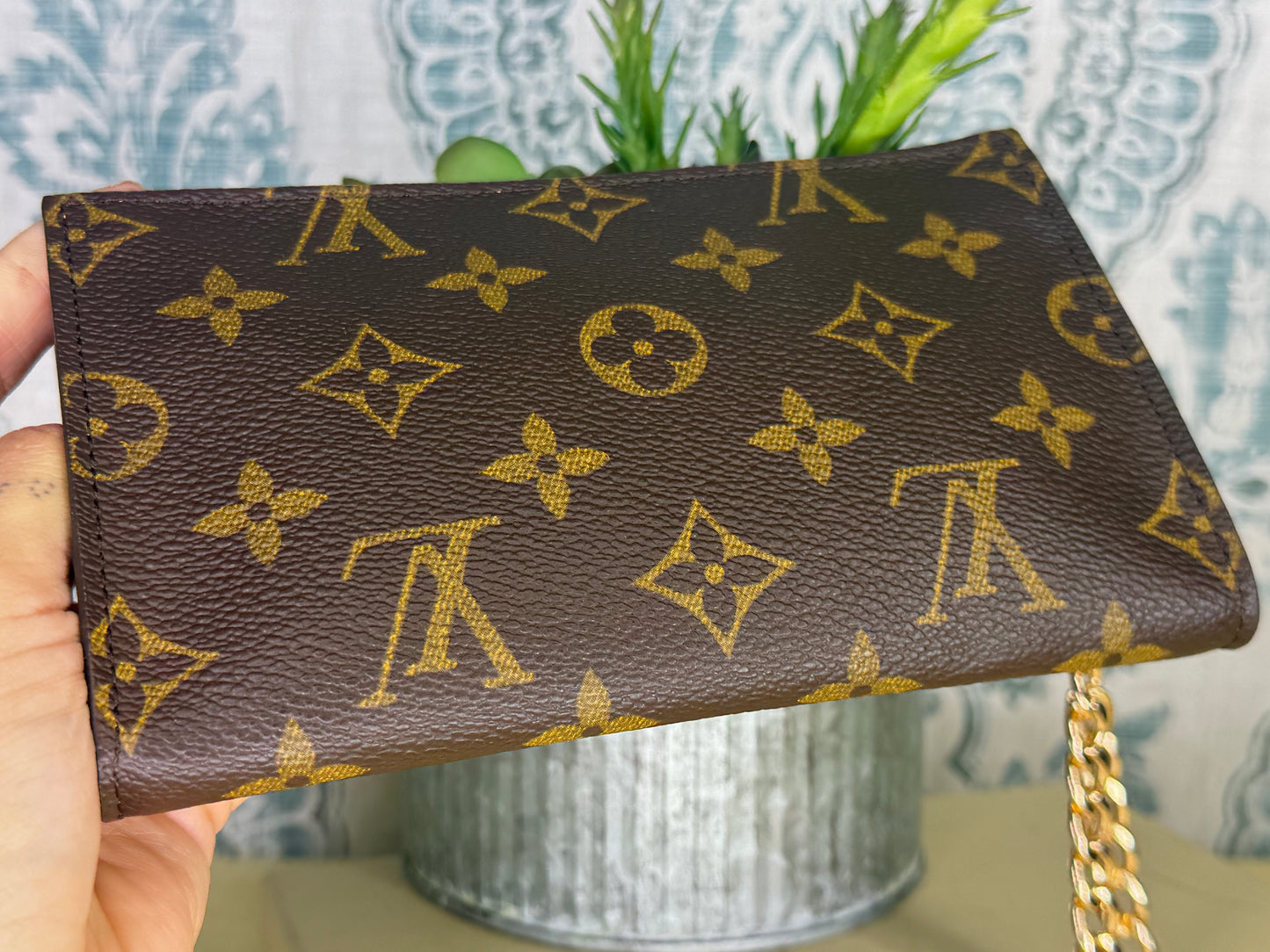 Louis Vuitton Bucket PM Pochette
