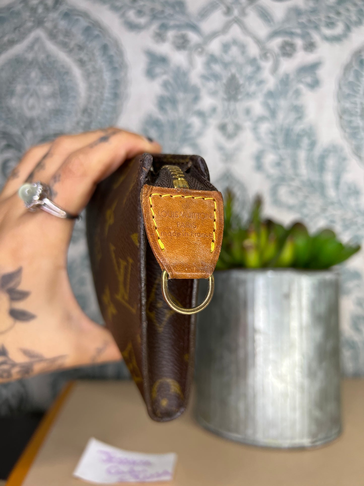 Louis Vuitton Bucket Pouch GM