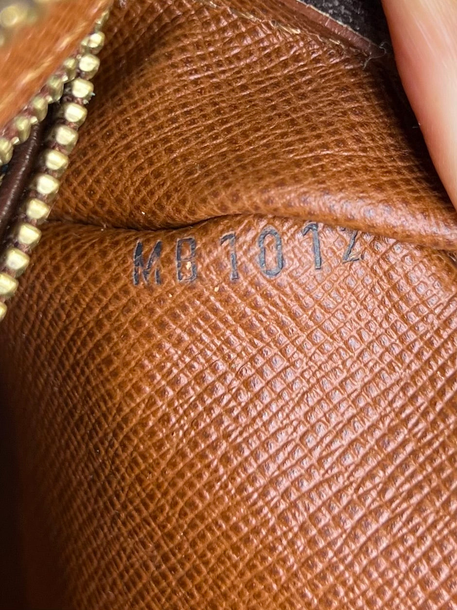 Louis Vuitton Trocadero 27