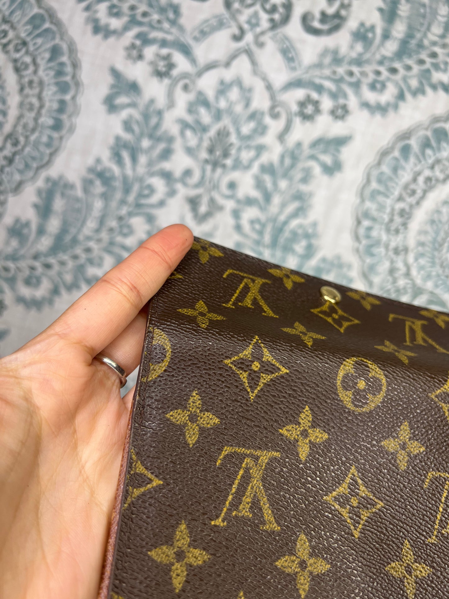 Louis Vuitton Monogram Passport Trifold Wallet #5