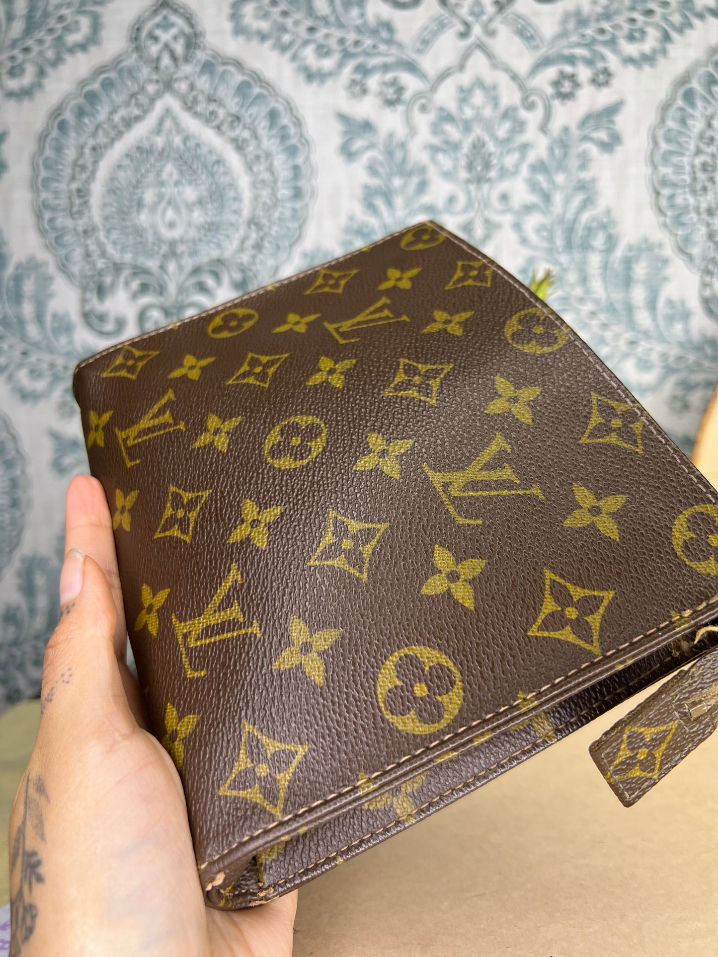 Louis Vuitton French Company Toiletry 19