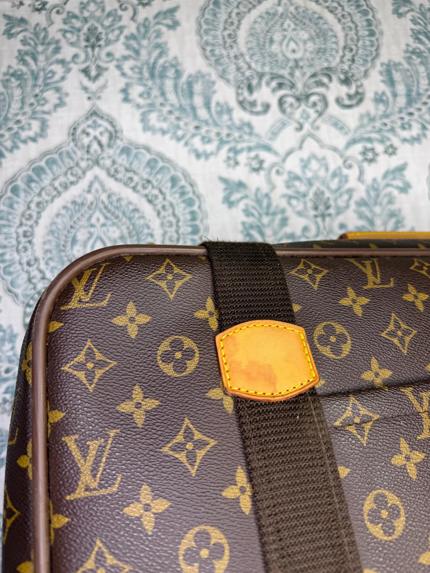 Louis Vuitton Satellite 53 Suit Case