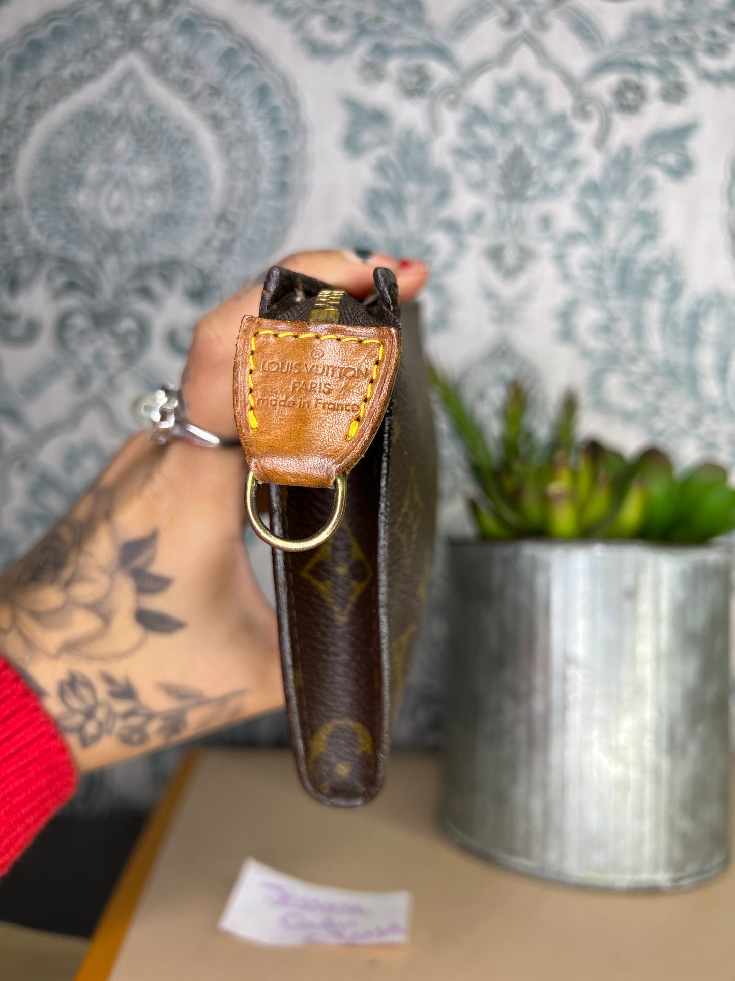 Louis Vuitton Bucket Pouch GM