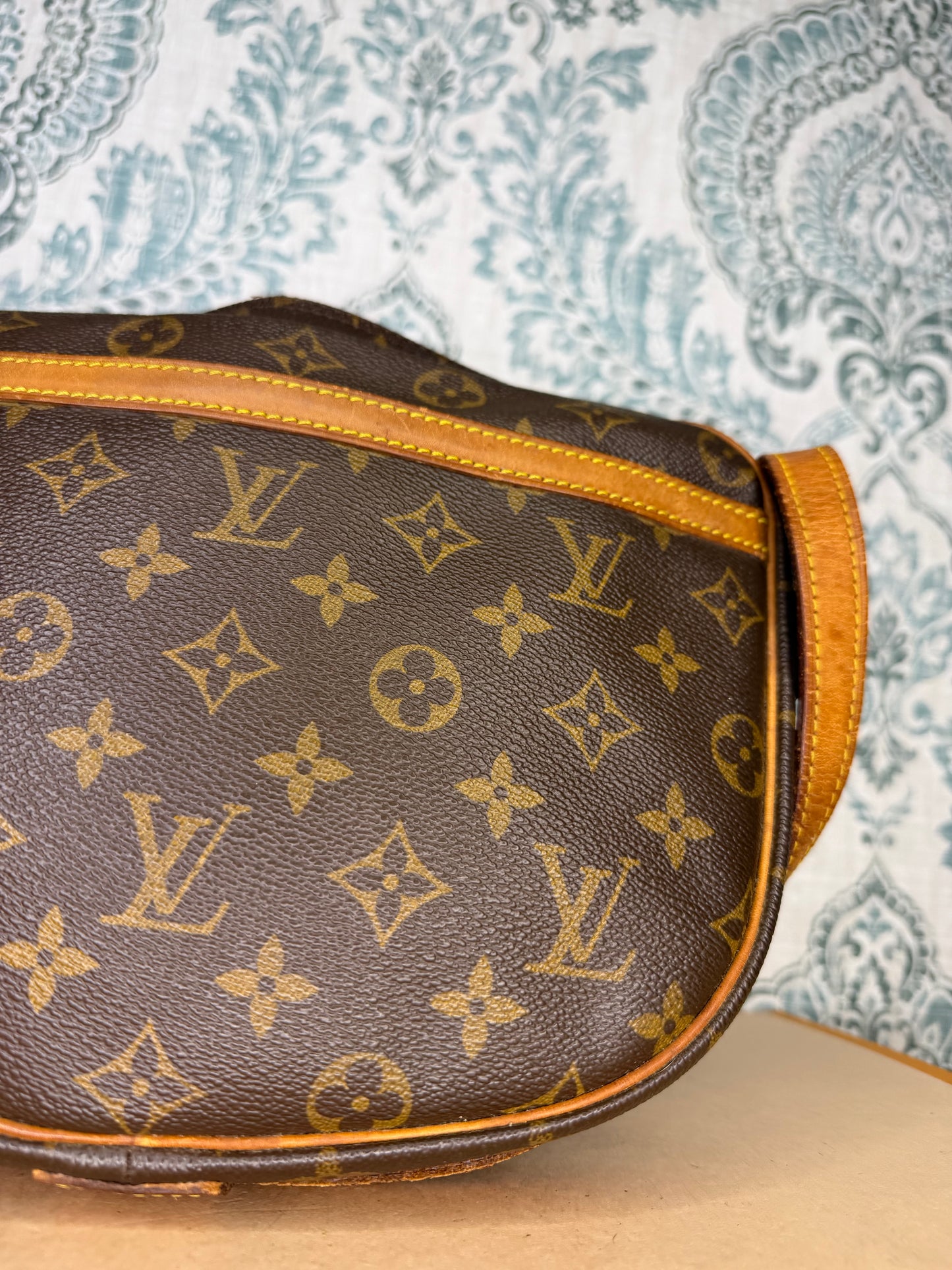 Louis Vuitton Jeune Fille GM (needs repair)
