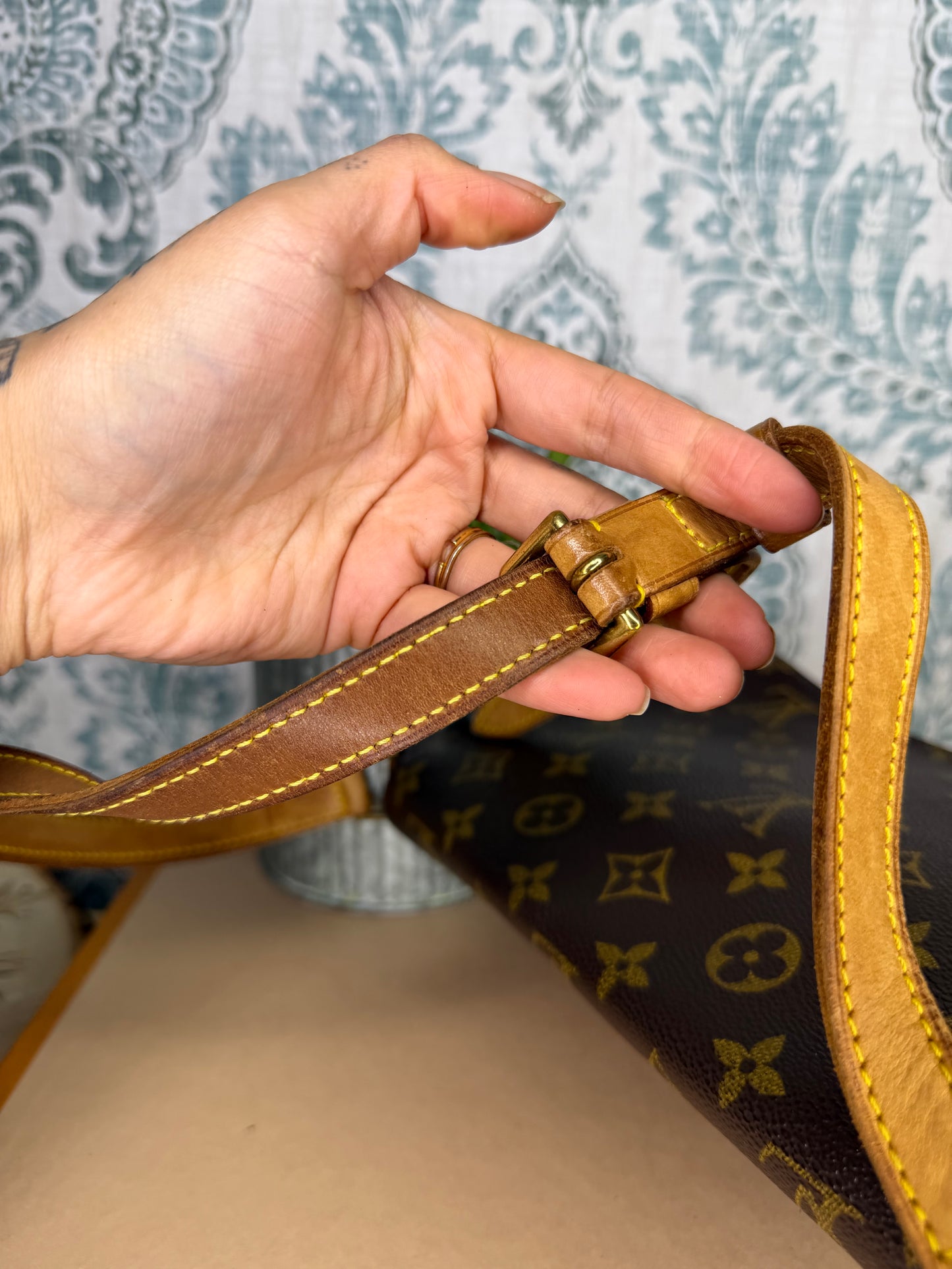 Louis Vuitton Musette Tango (short strap version)