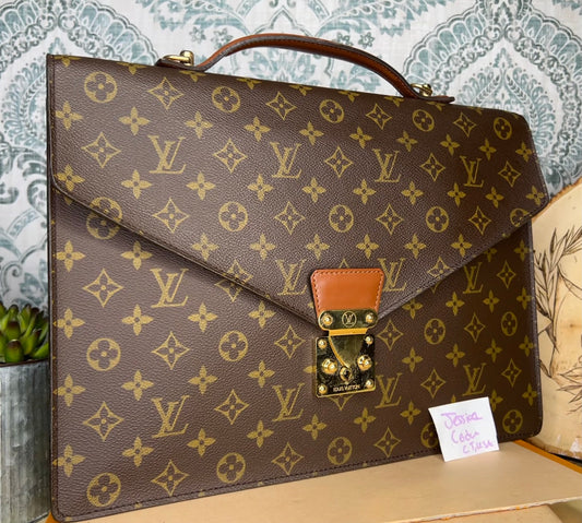 Louis Vuitton Porte Documents Bandouliere