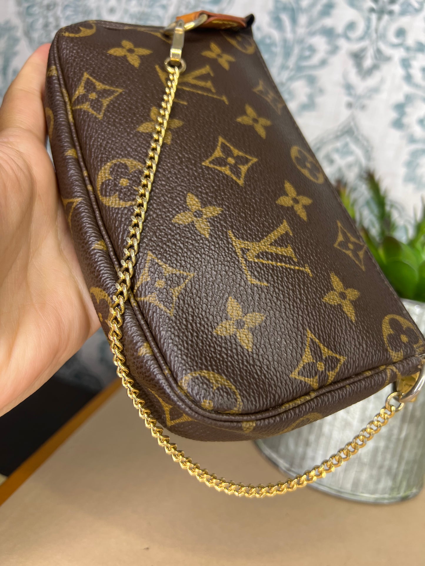 Louis Vuitton Monogram Bucket Pochette #1