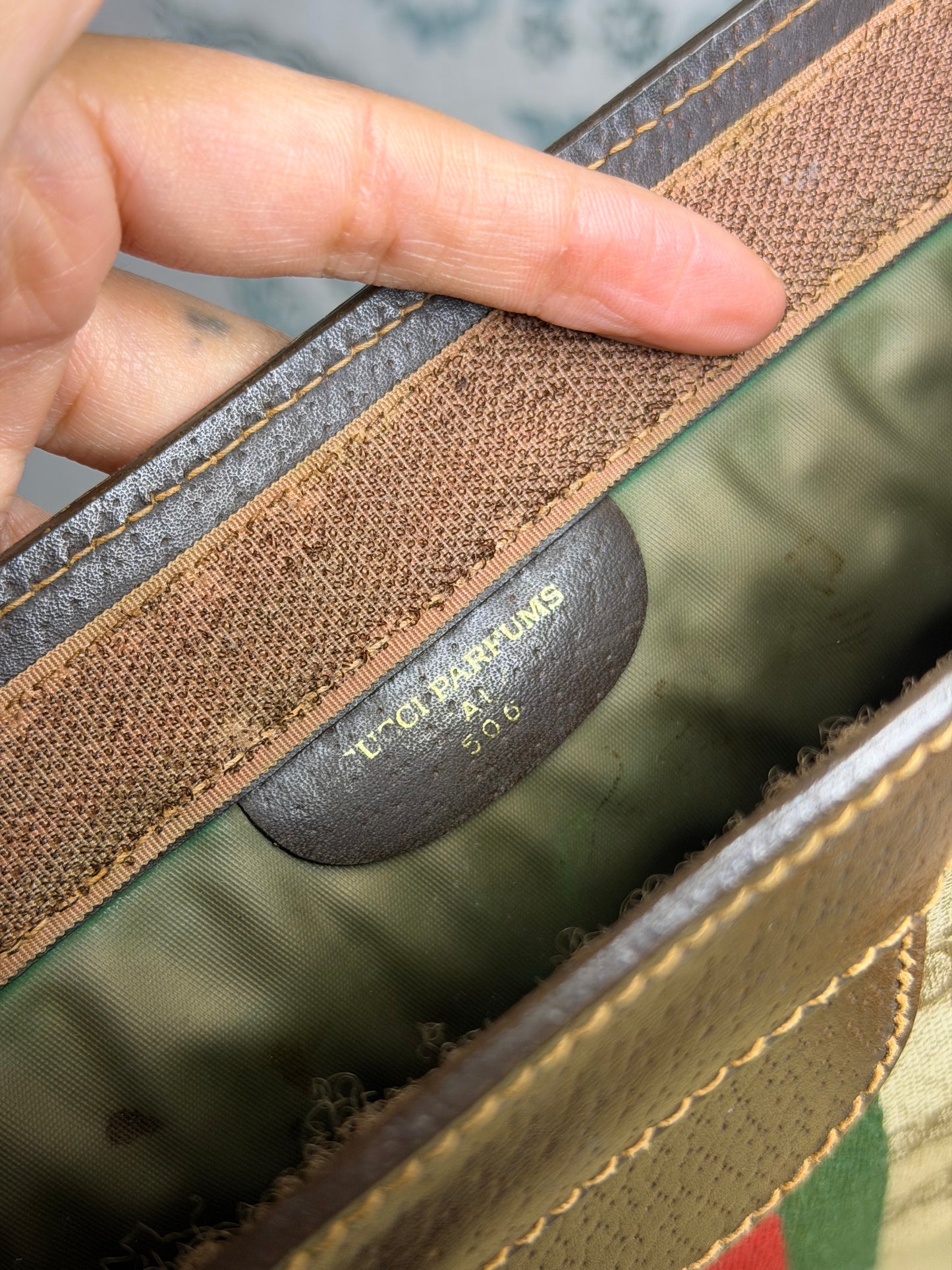 Gucci Supreme Sherry Line Clutch #2 (Parfums)