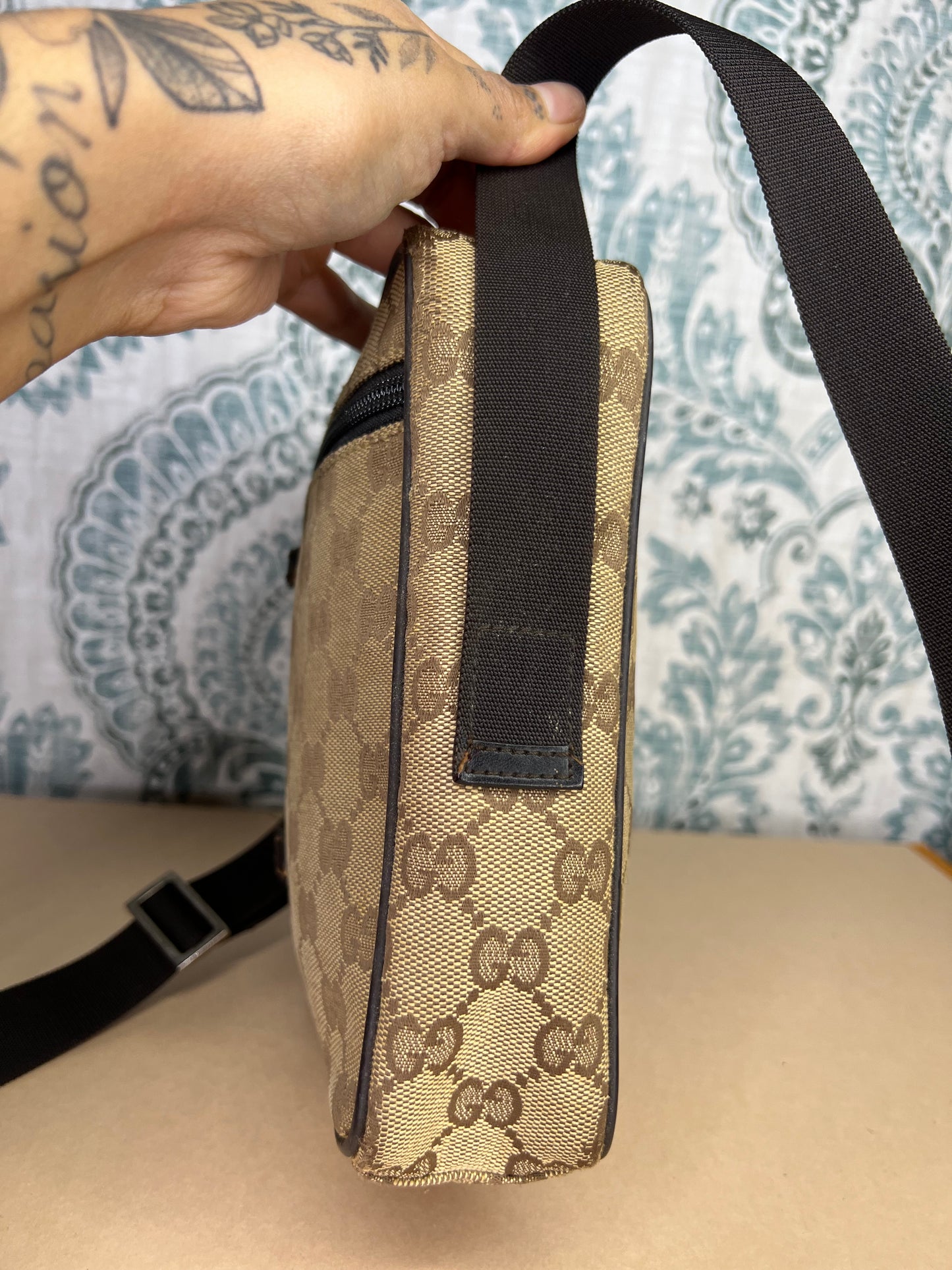 Gucci Mini Mesesenger Bag Crossbody