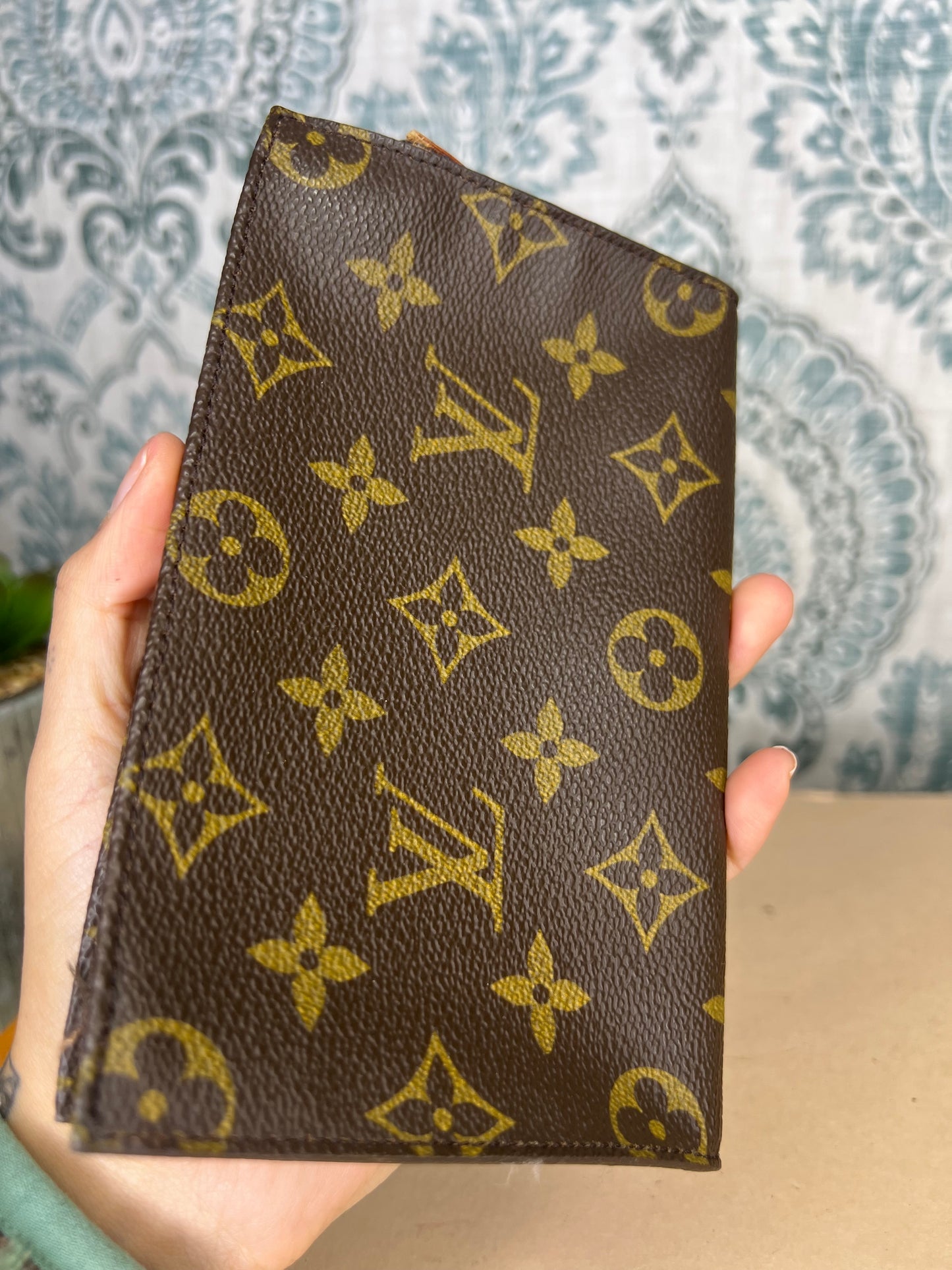 Louis Vuitton Bucket Pouch PM (damaged)