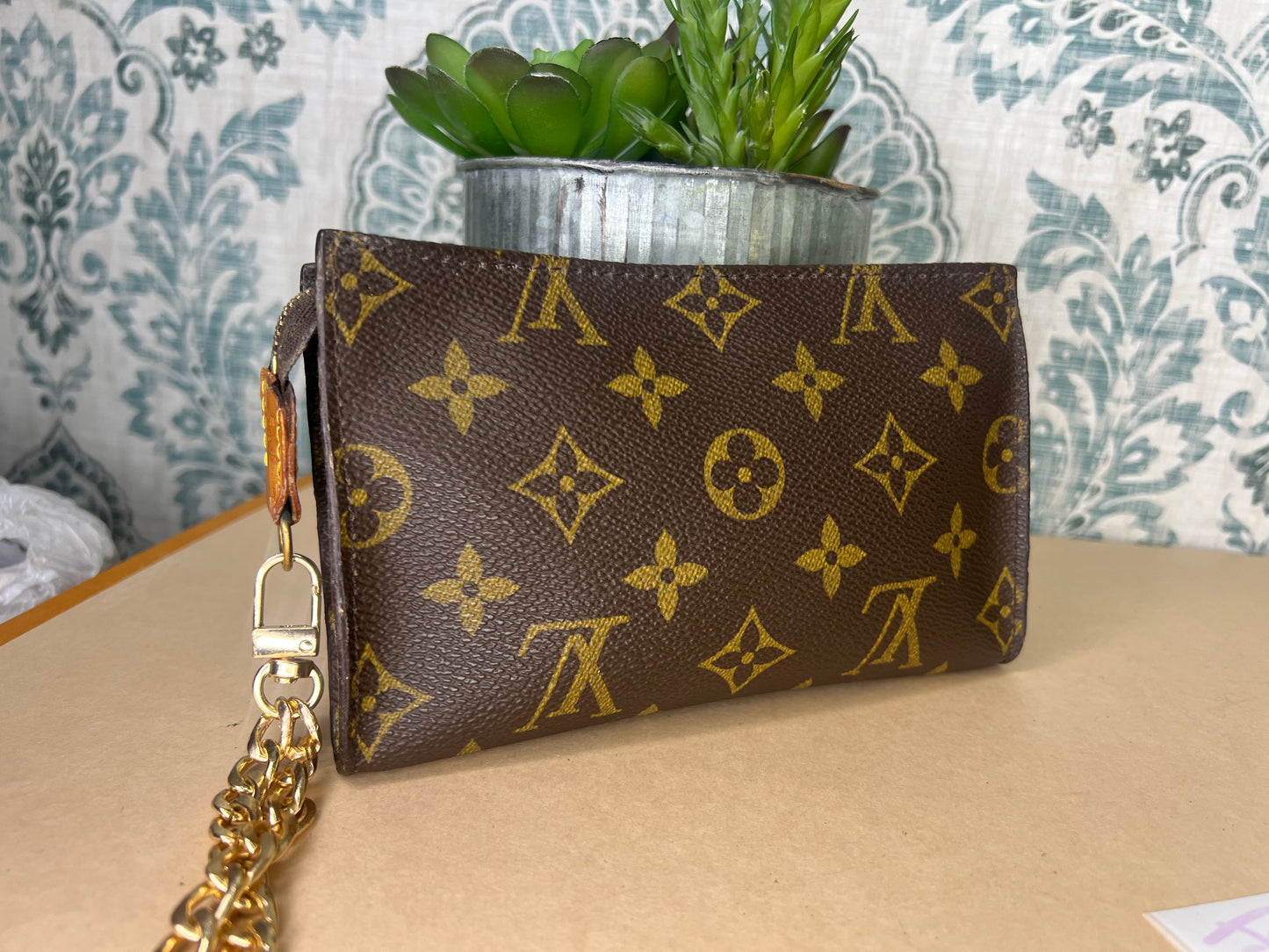 Louis Vuitton Bucket PM Pouch