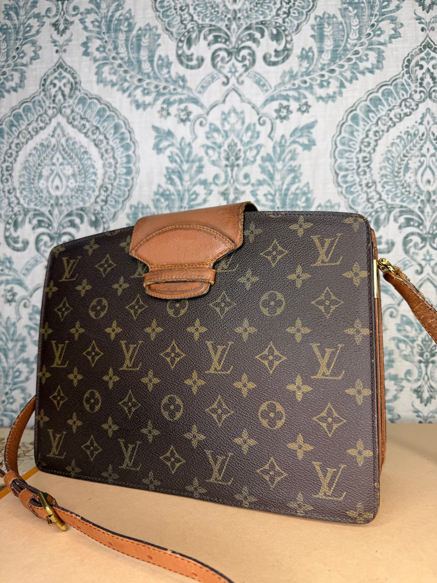 Louis Vuitton Courcelles