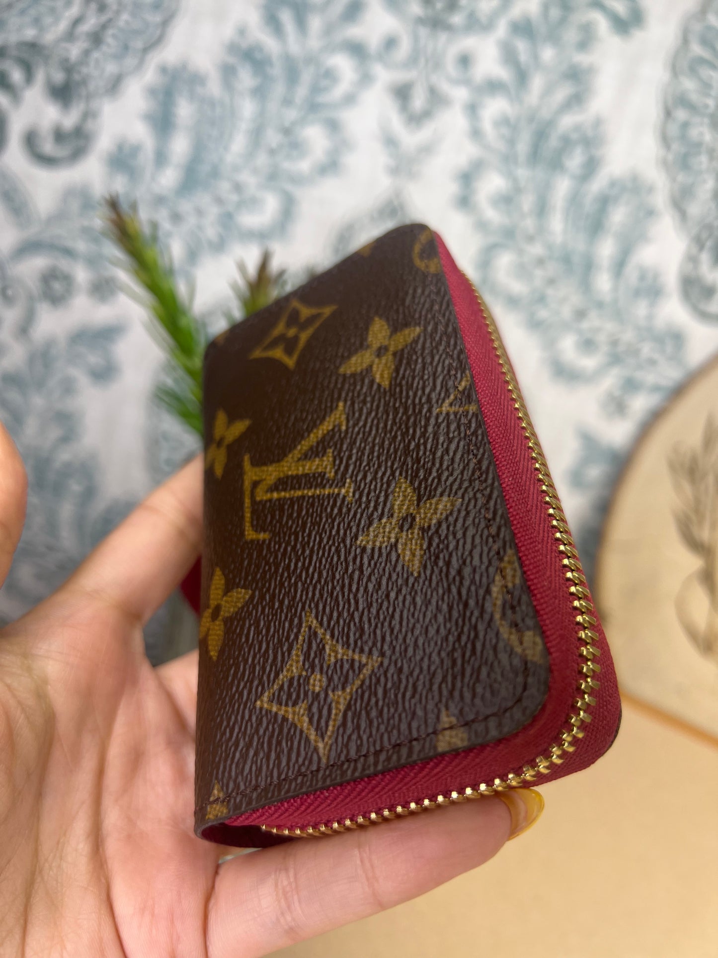 Louis Vuitton Zippy Multicartes Fuschia
