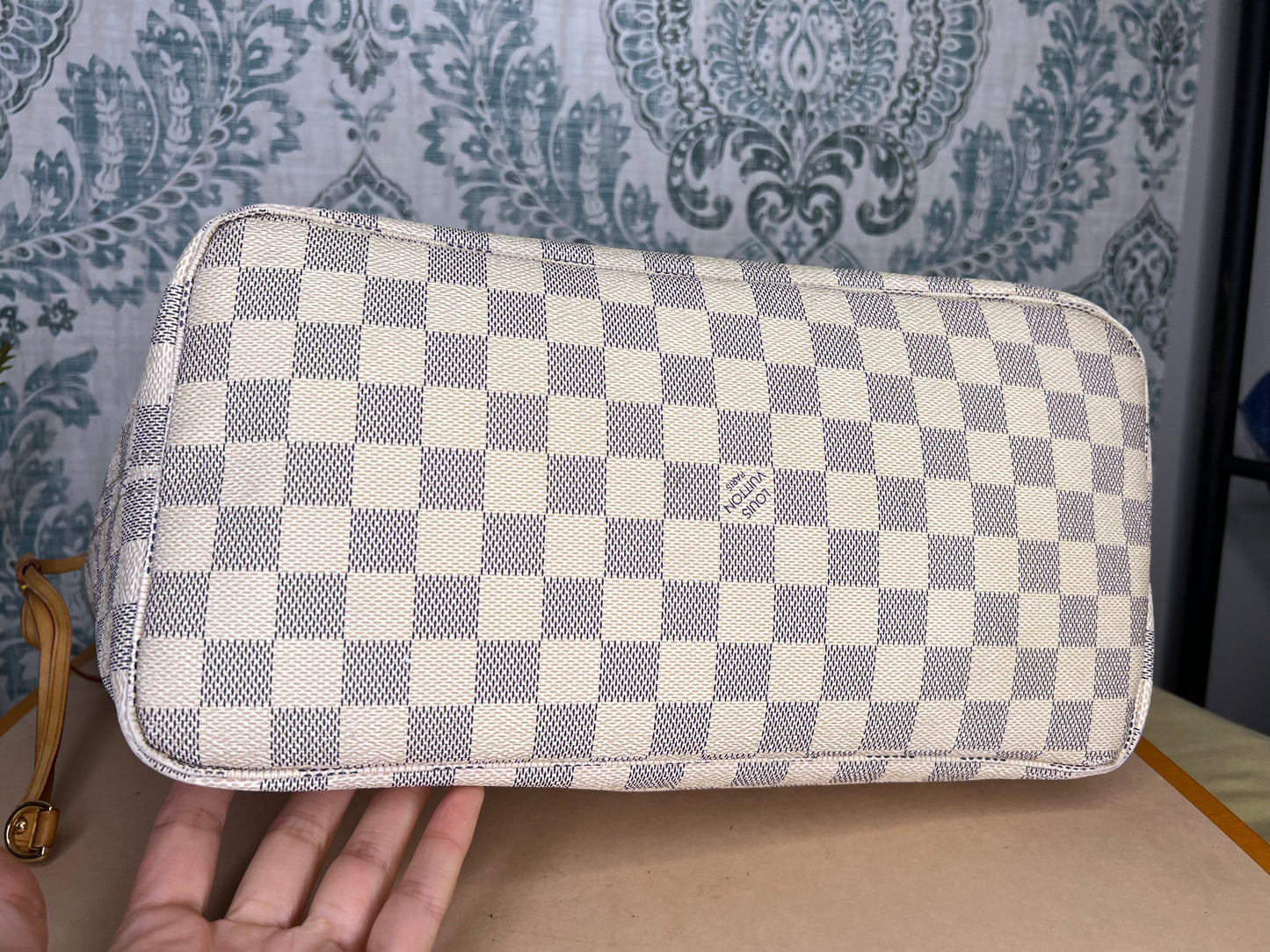 Louis Vuitton Neverfull MM Damier Azur