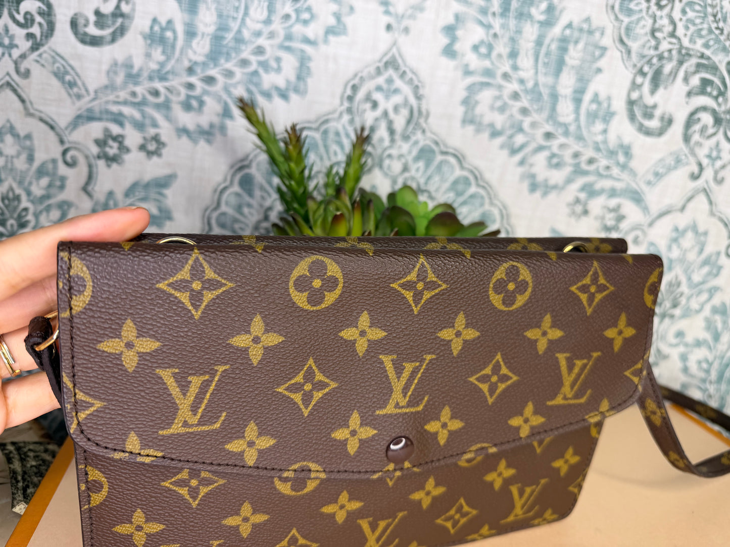 Louis Vuitton Pochette Double Rabat