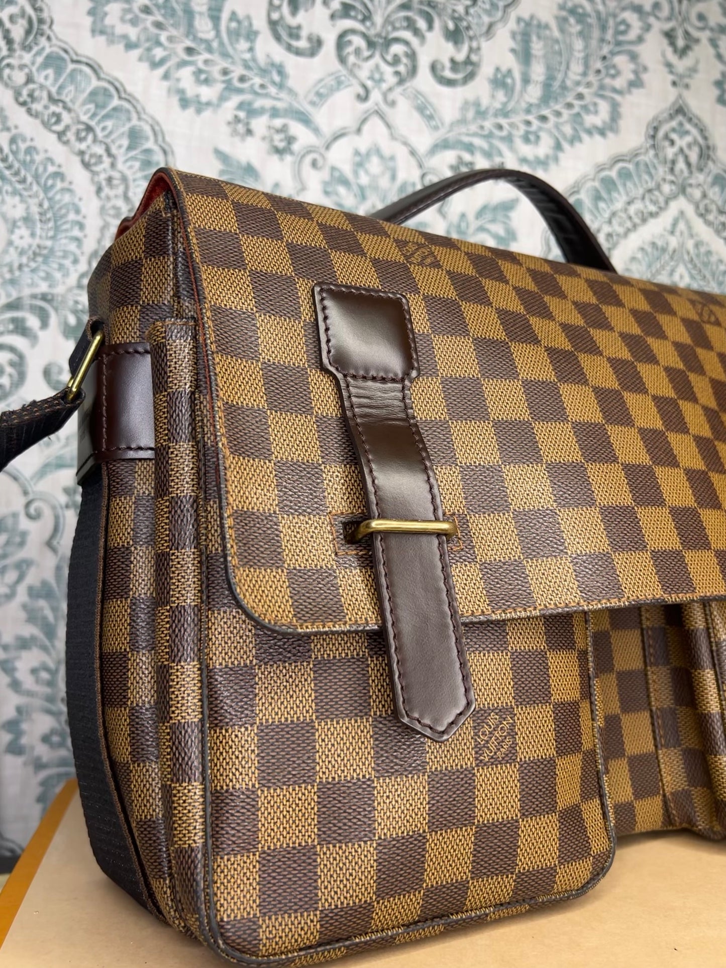 Louis Vuitton Broadway Messenger