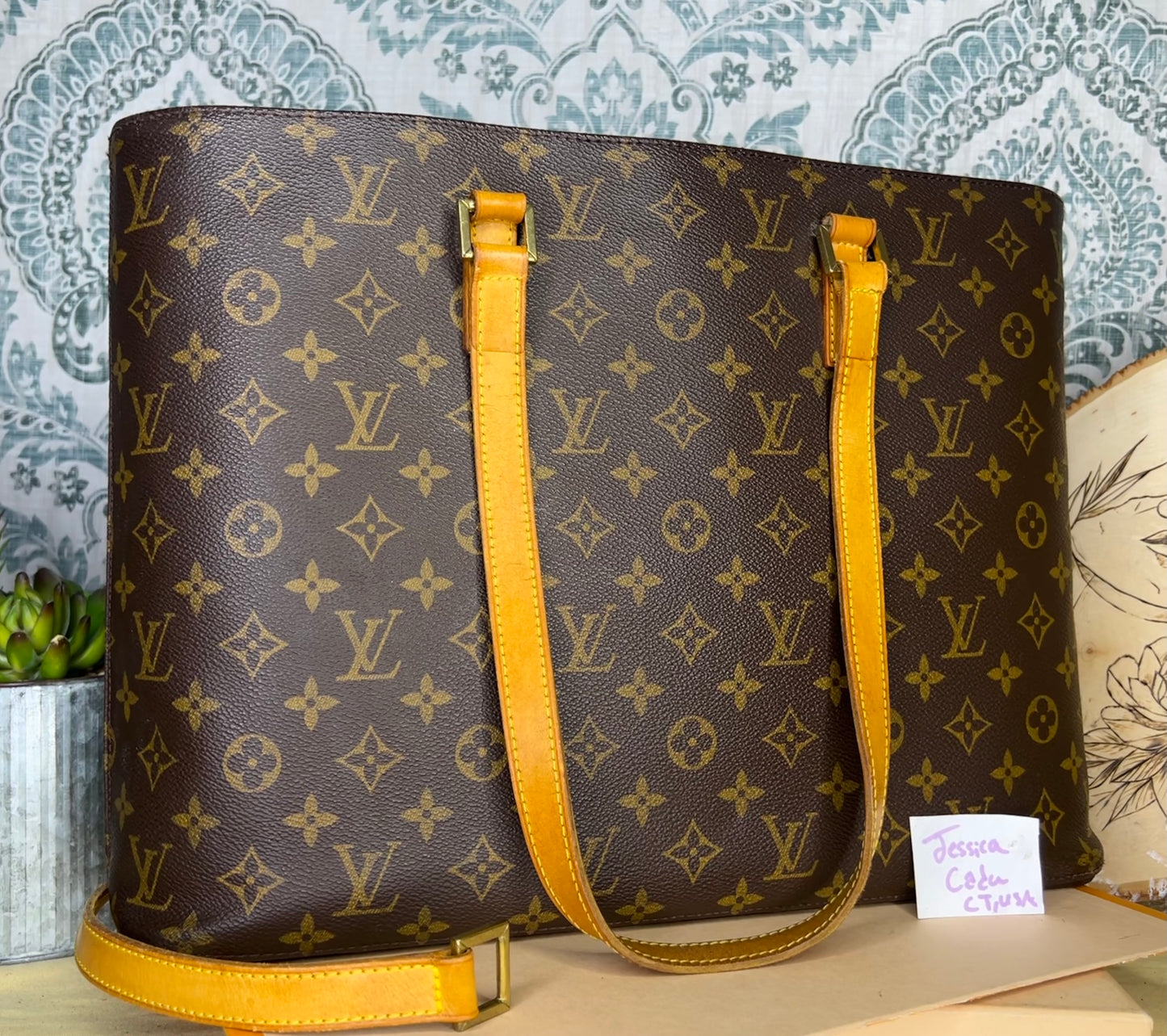 Louis Vuitton Luco Tote