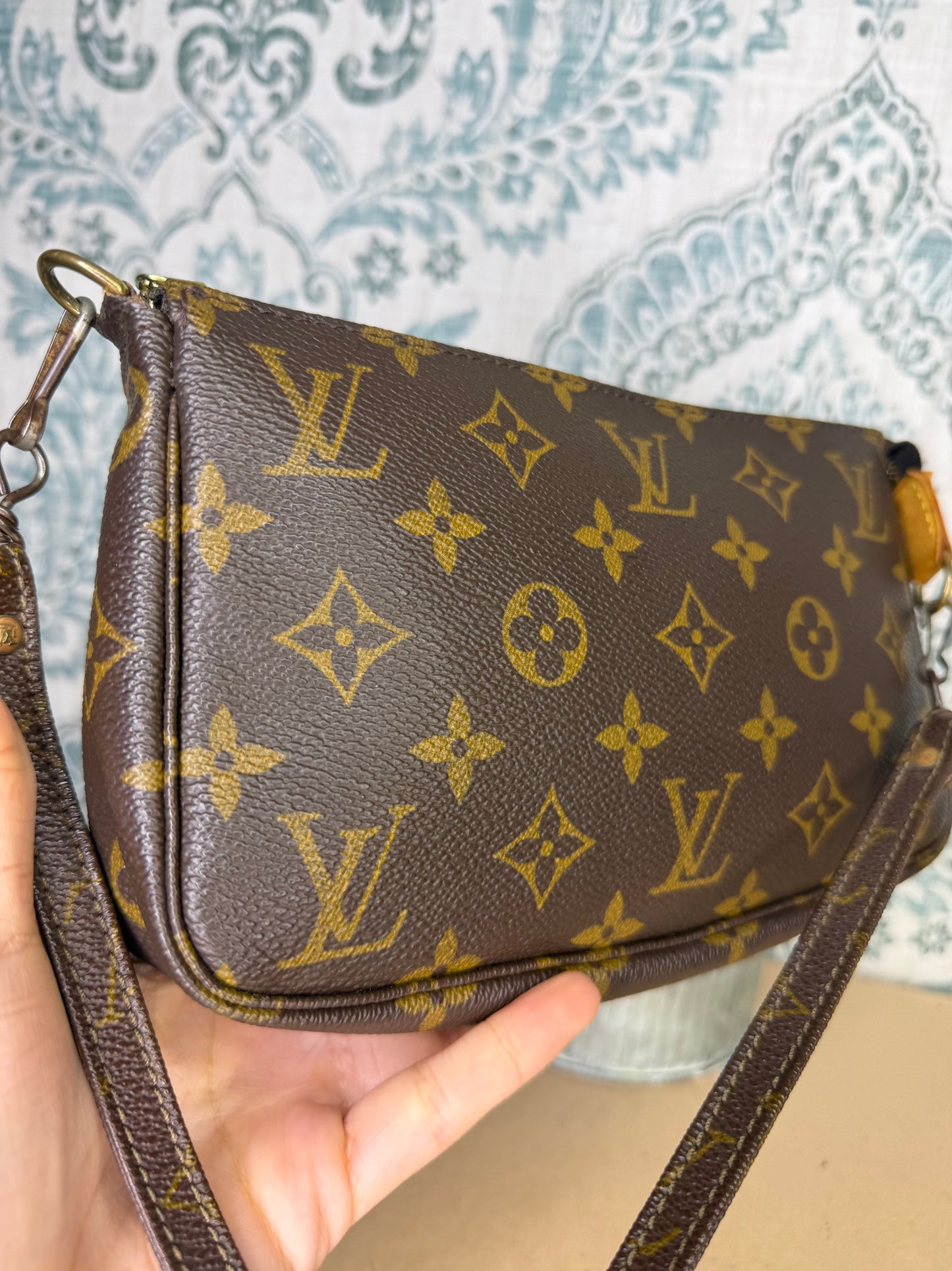 Louis Vuitton Pochette Accessories with Monogram Strap