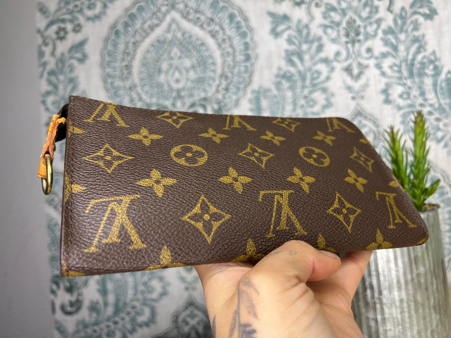 Louis Vuitton Bucket GM Pouch