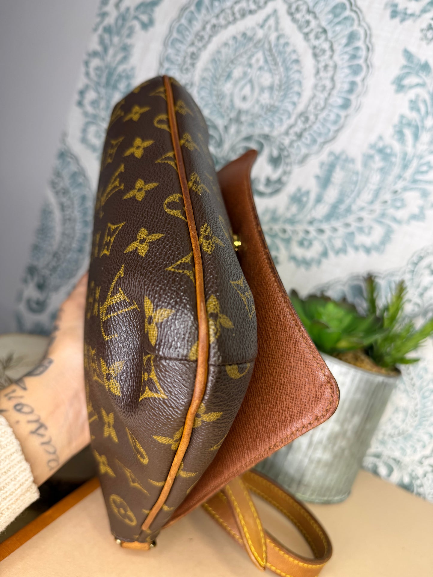 Louis Vuitton Musette Tango (short strap version)