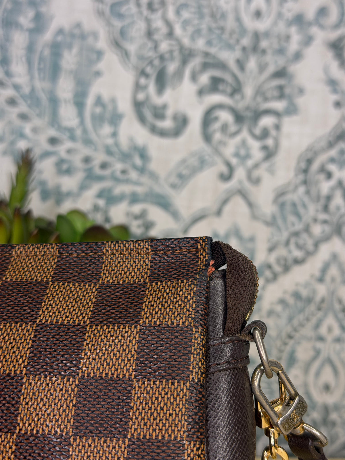 Louis Vuitton Damier Ebene Trousse Pochette
