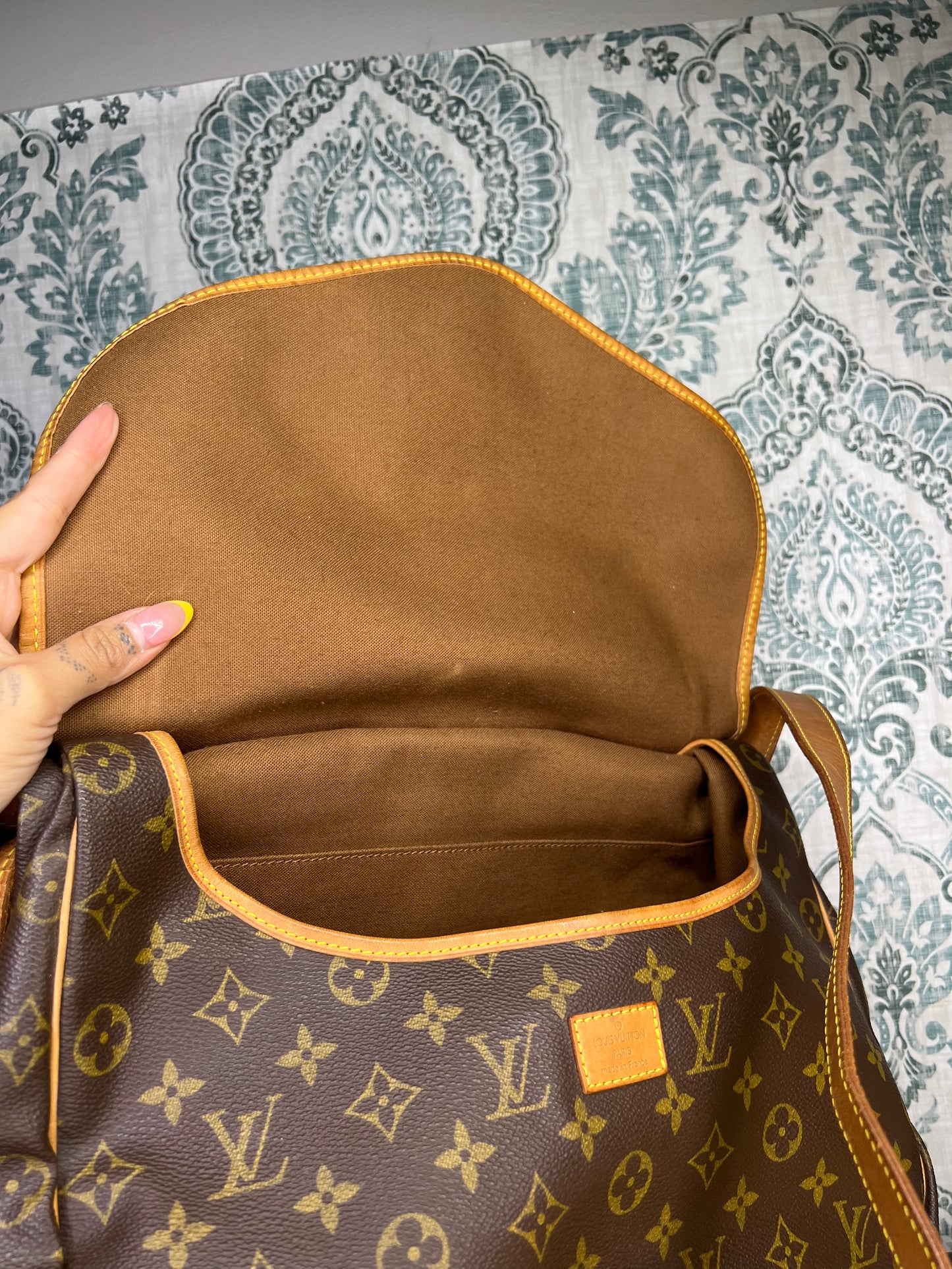 Louis Vuitton Saumur 35