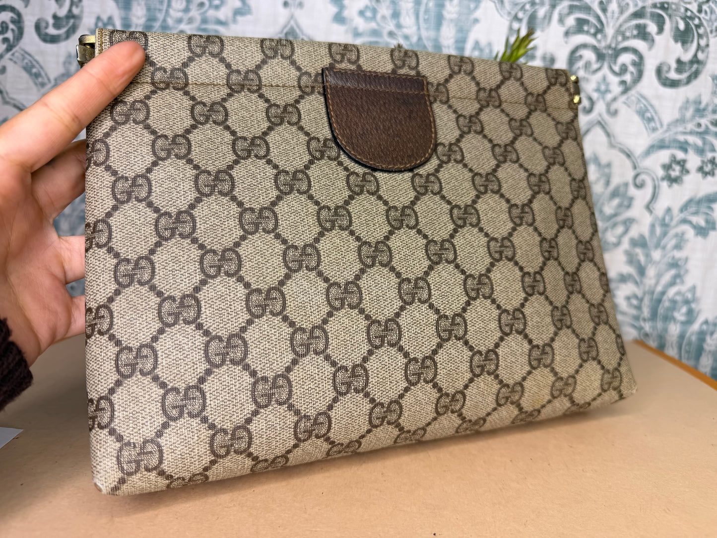 Gucci Supreme Brown Vintage Clutch