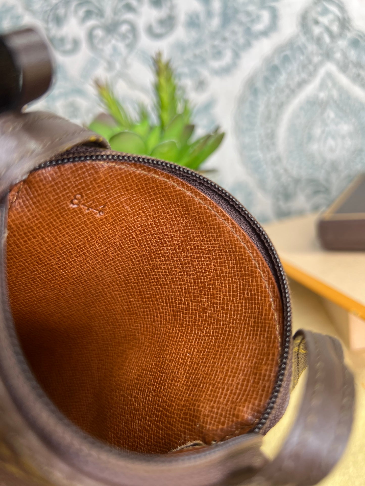 Louis Vuitton Pochette Secret