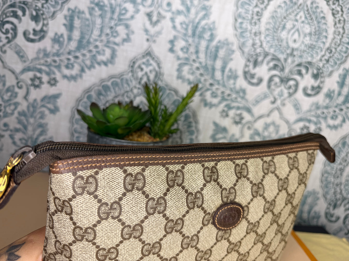 Gucci Supreme Brown Vintage Clutch / Pouch