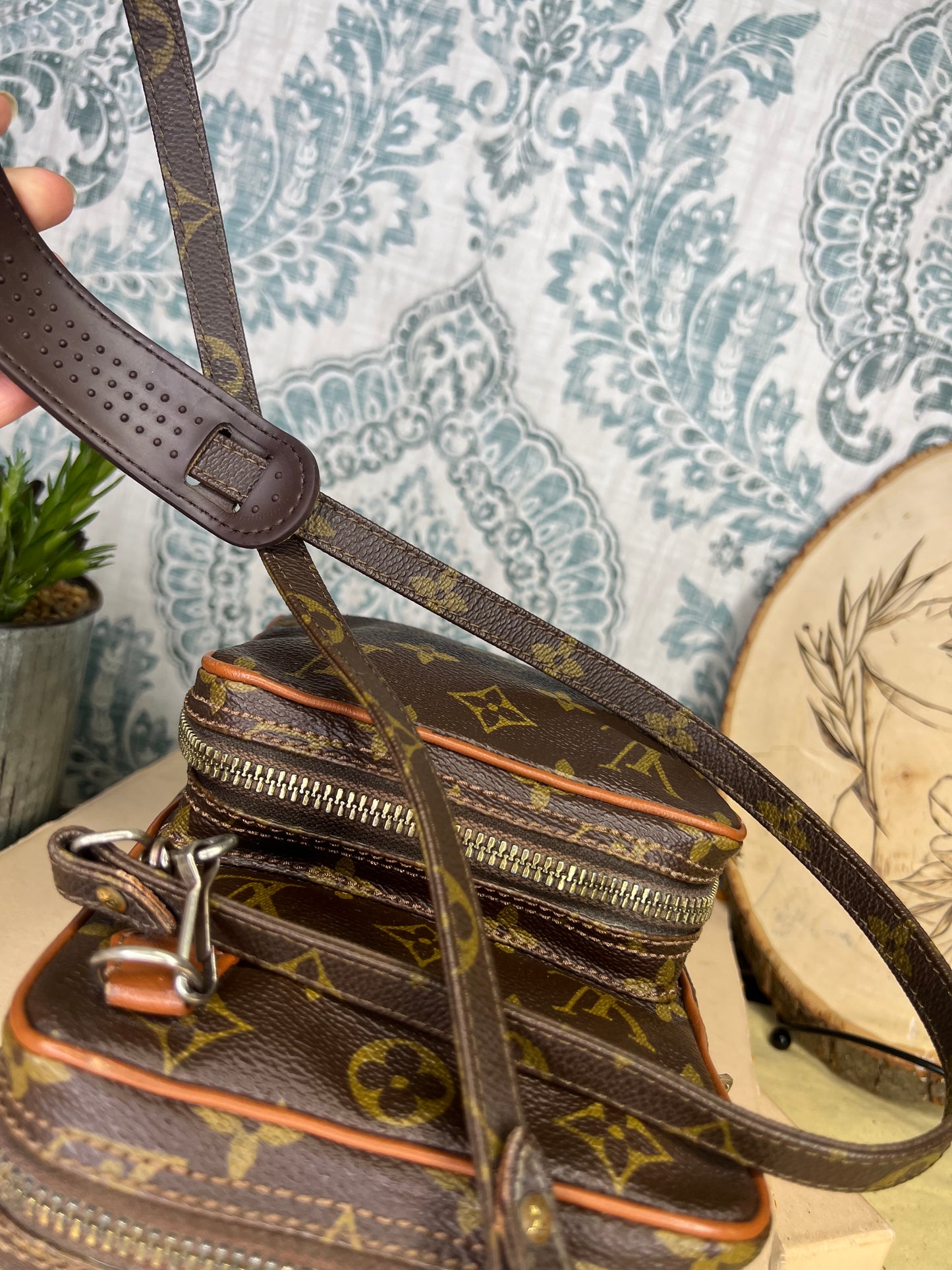 Louis Vuitton Vintage Amazone