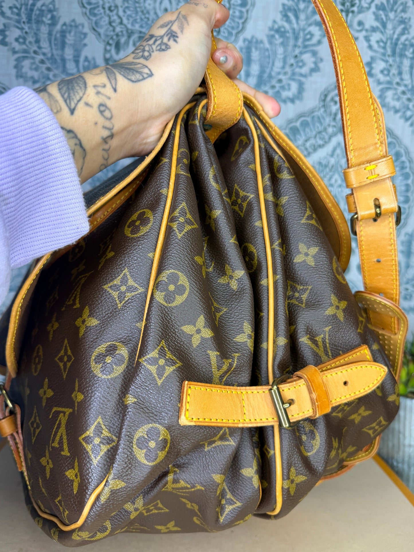 Louis Vuitton Saumur 35