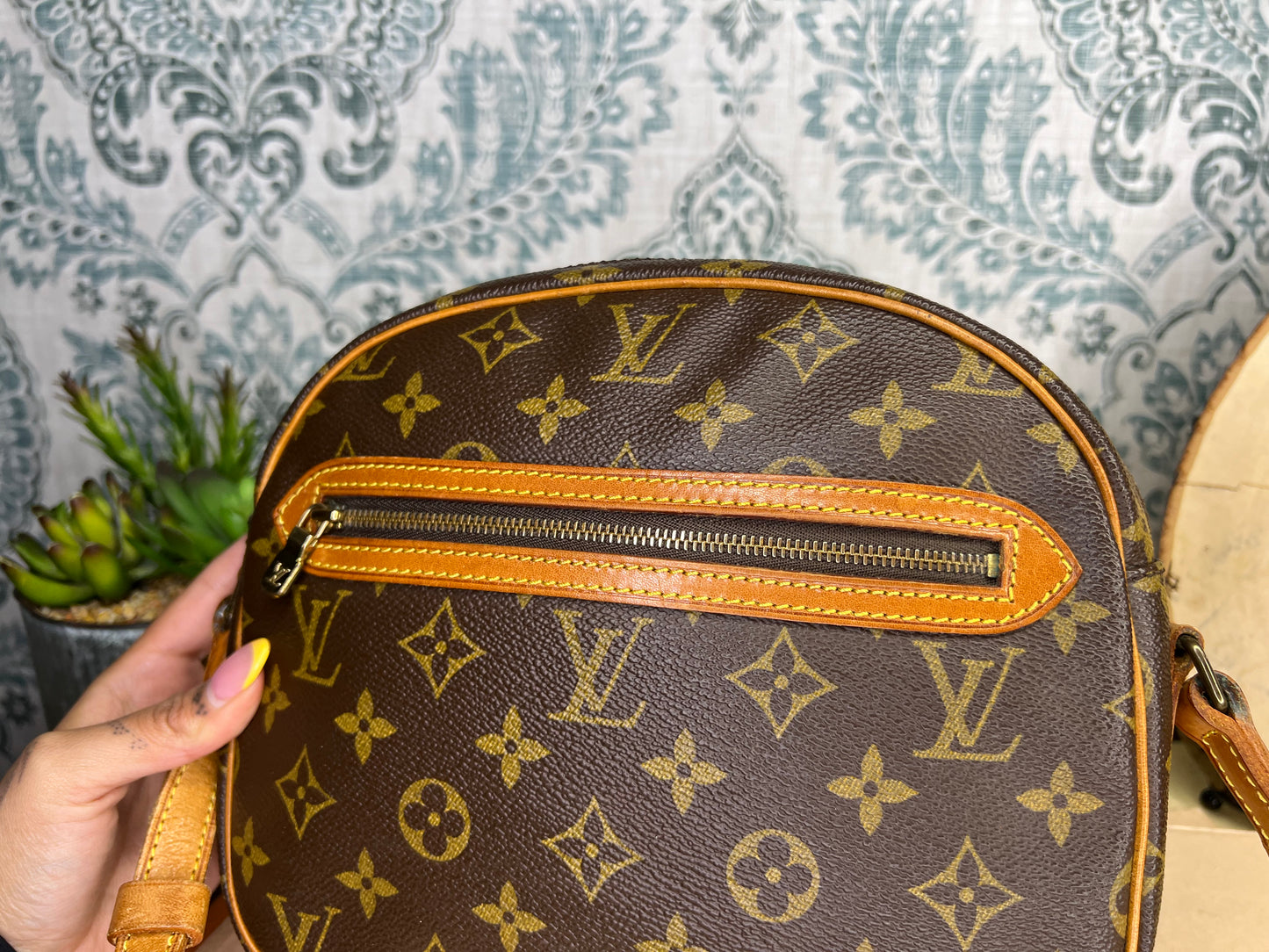Louis Vuitton Senlis