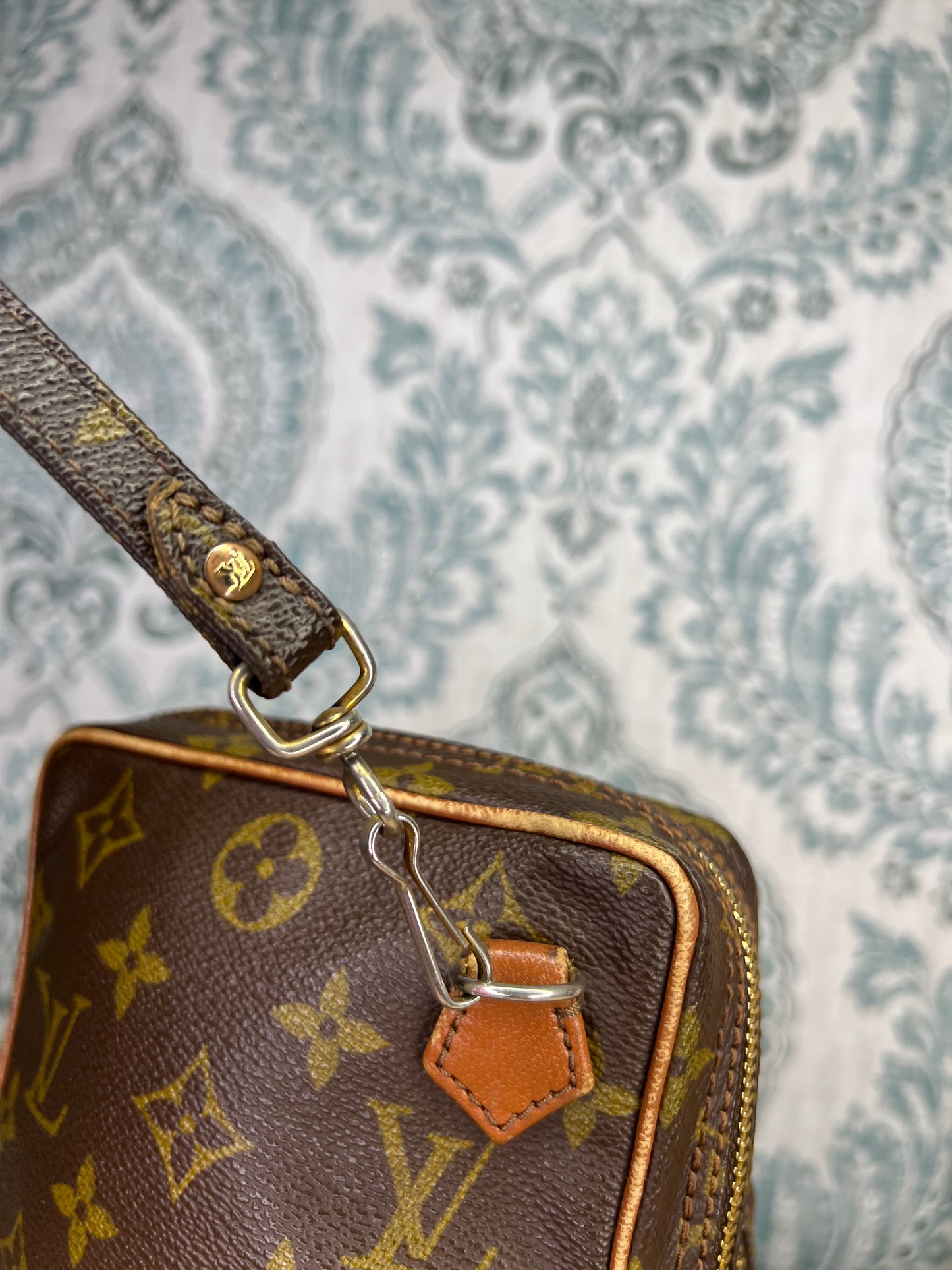 Louis Vuitton Vintage Amazone