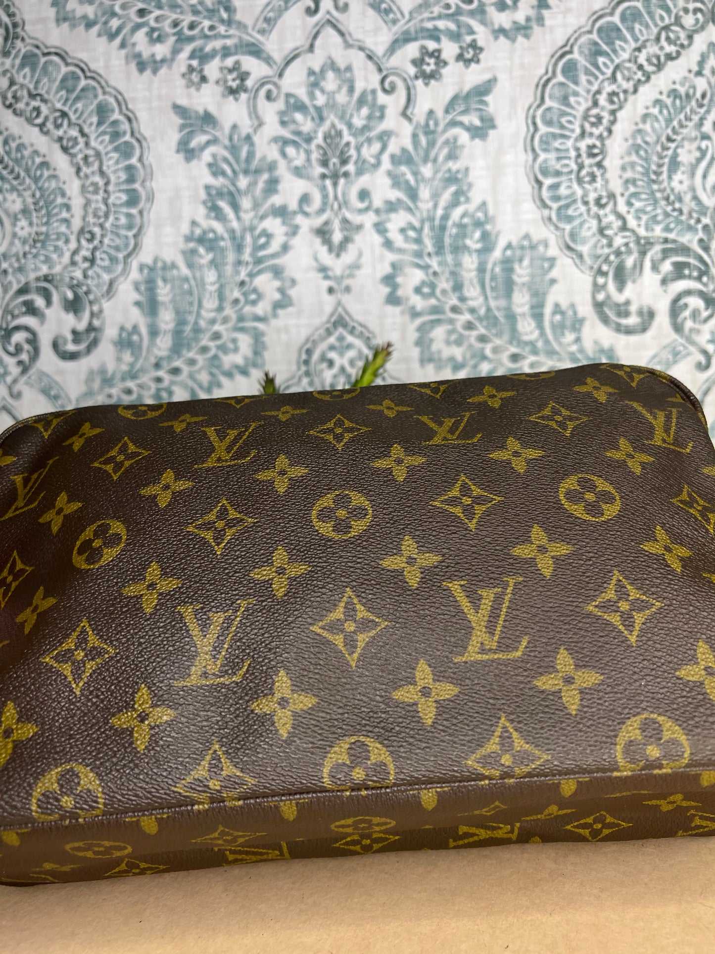 Louis Vuitton Trousse 28