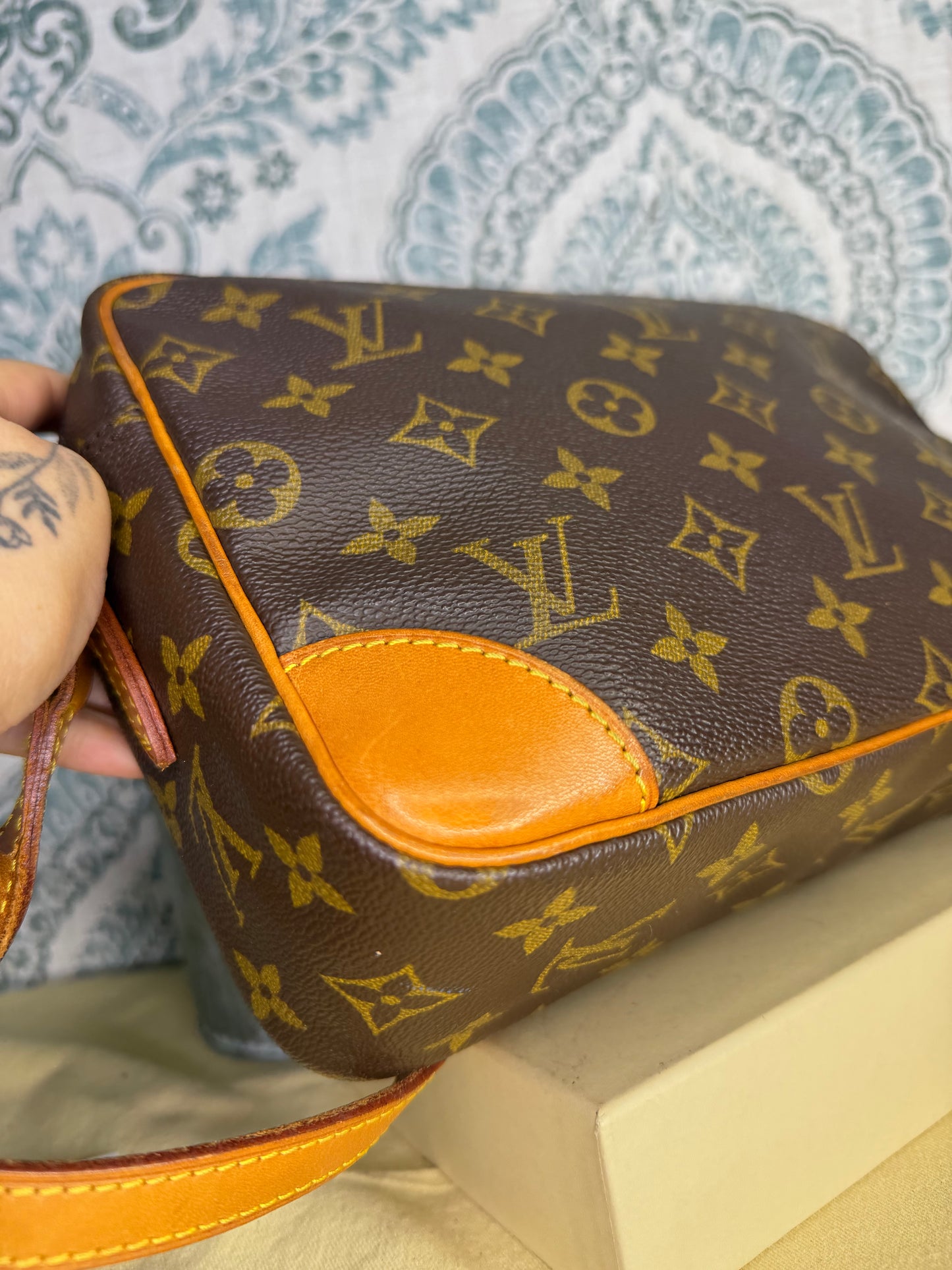 Louis Vuitton Trocadero 27