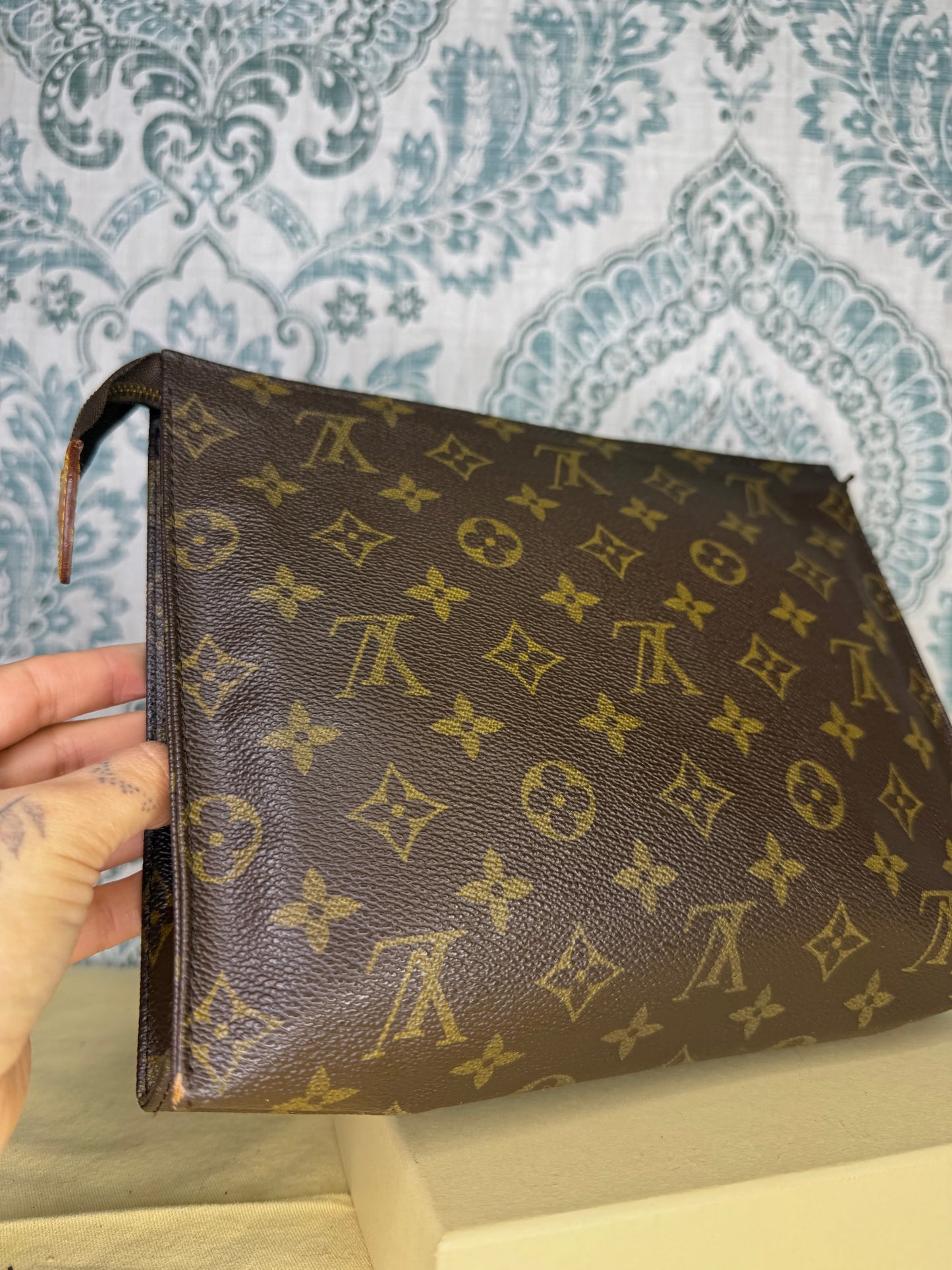 Louis Vuitton Monogram Toiletry 26