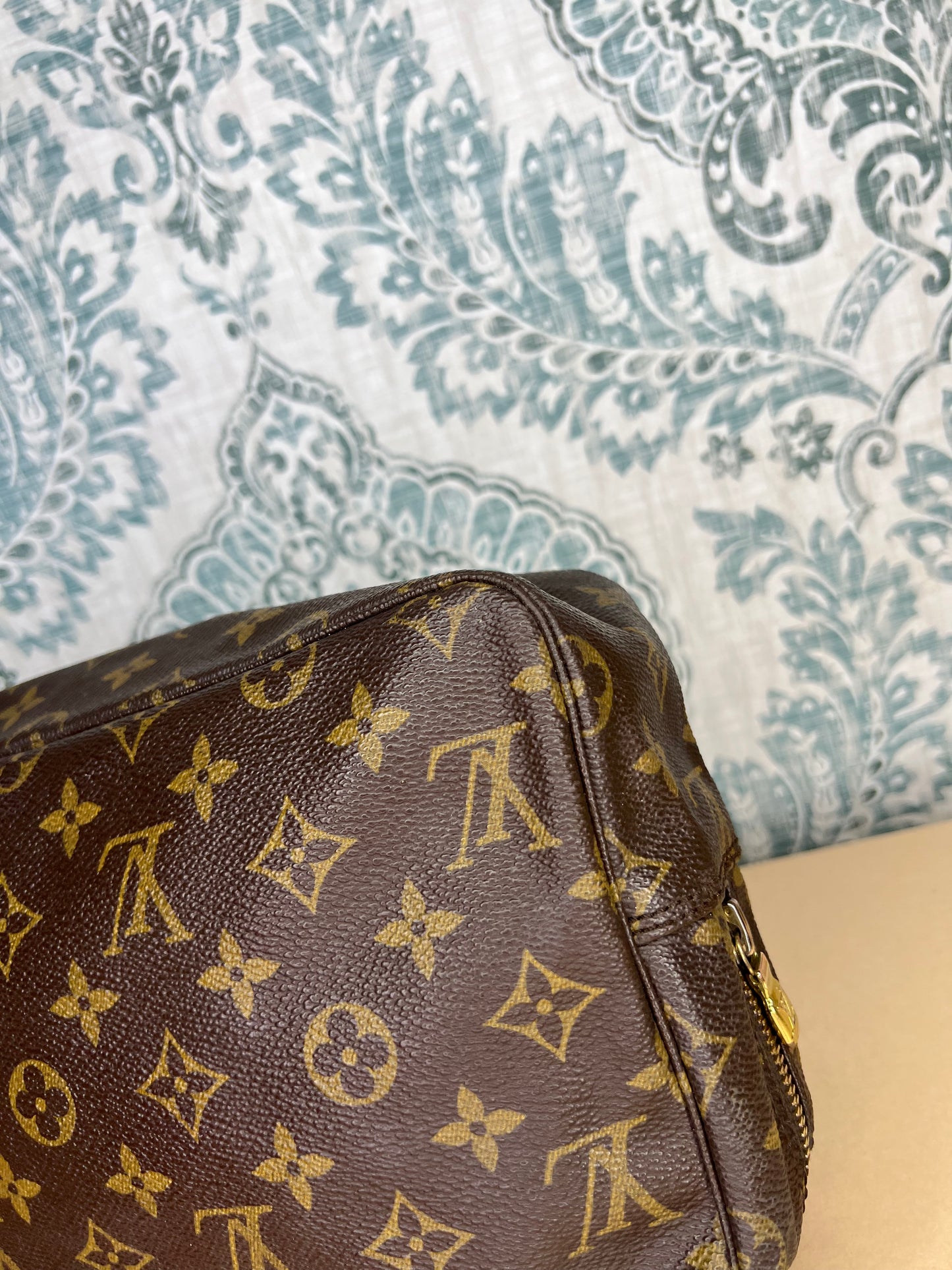Louis Vuitton Trousse 28