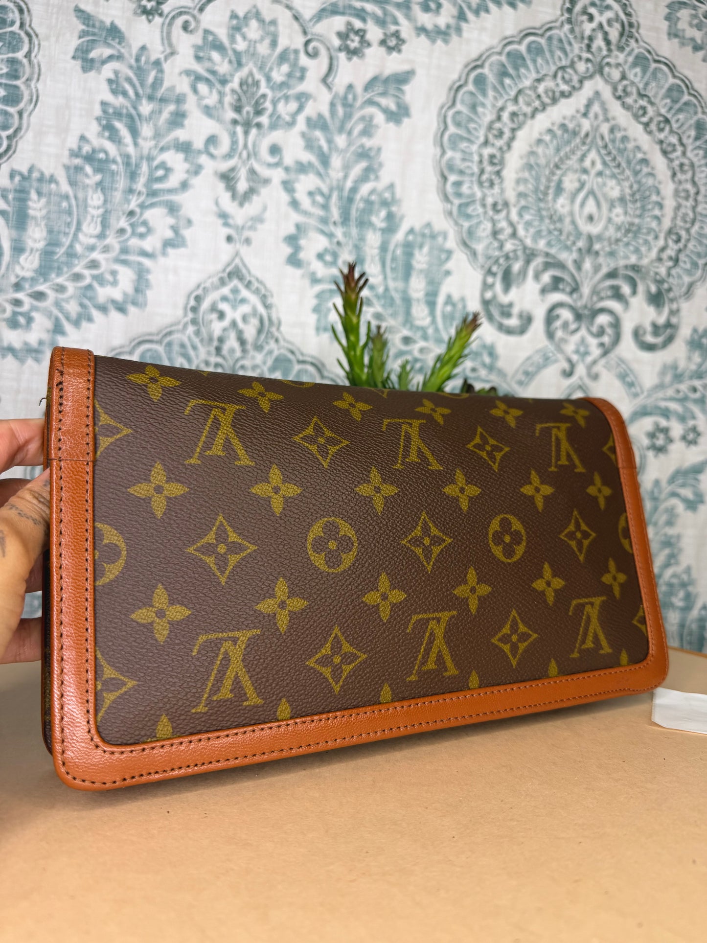 Louis Vuitton Pochette Dame PM Clutch
