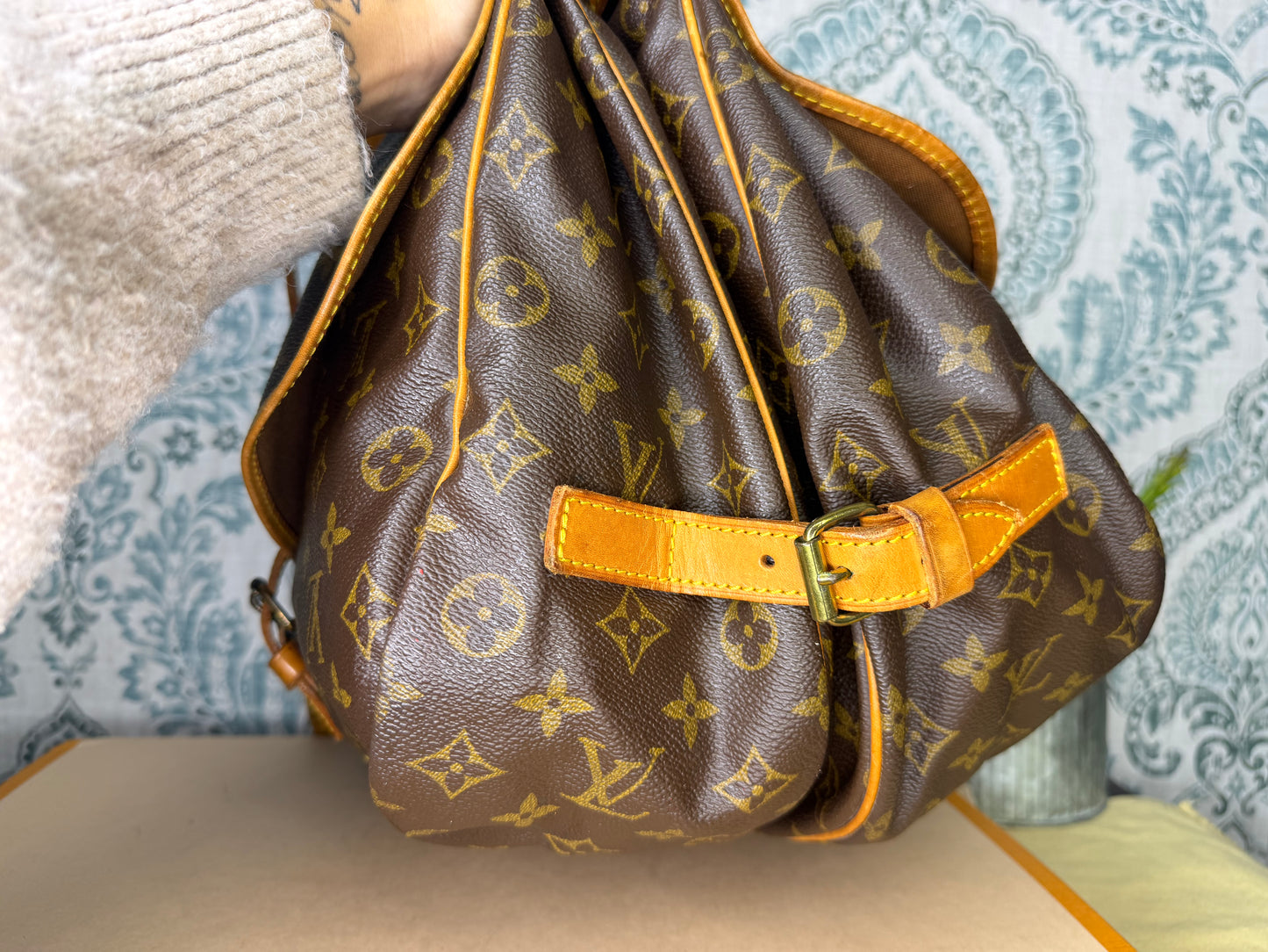 Louis Vuitton Saumur 35